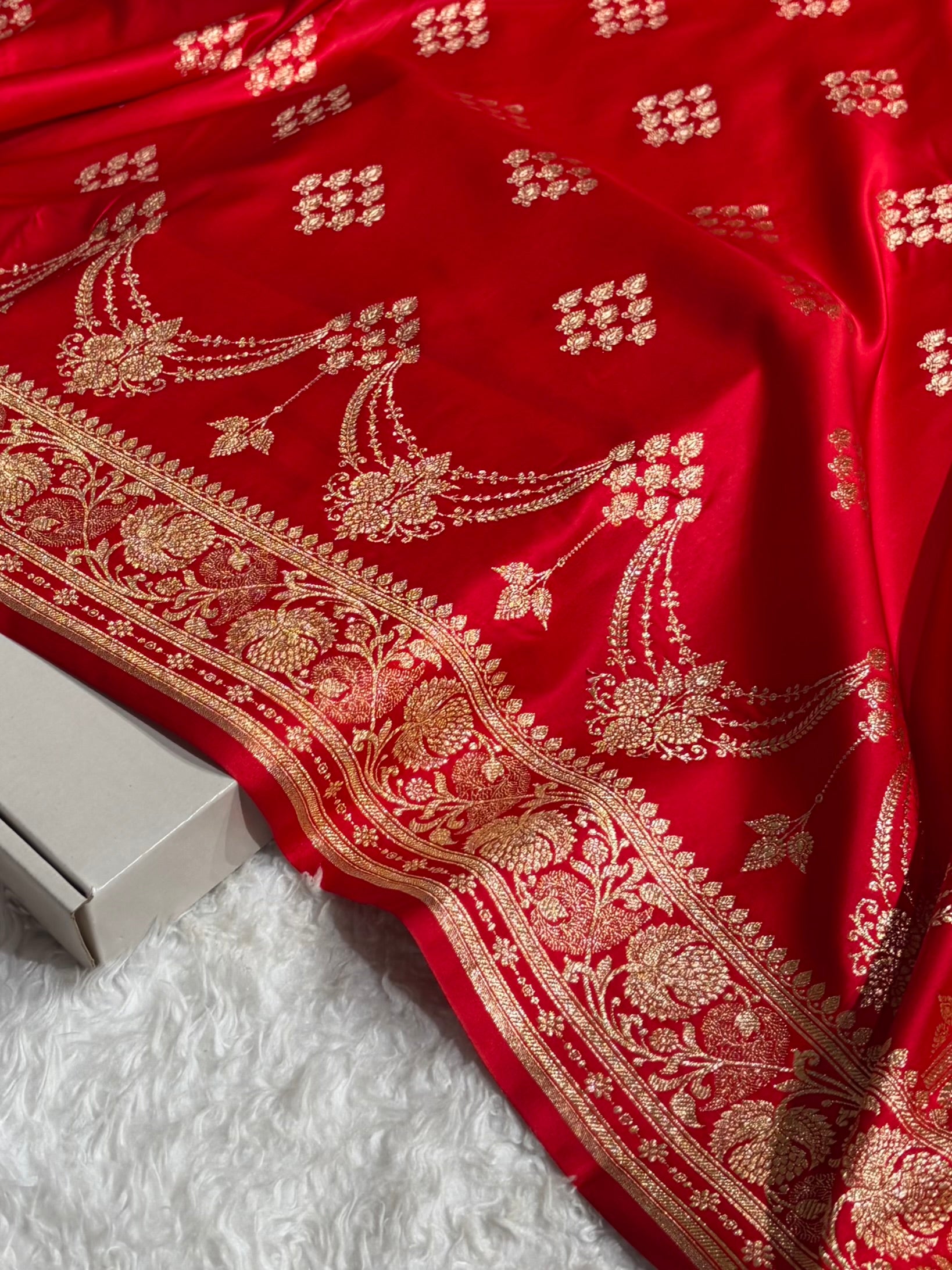 Banarasi Red Floral Boota Satin Katan Silk saree SK34