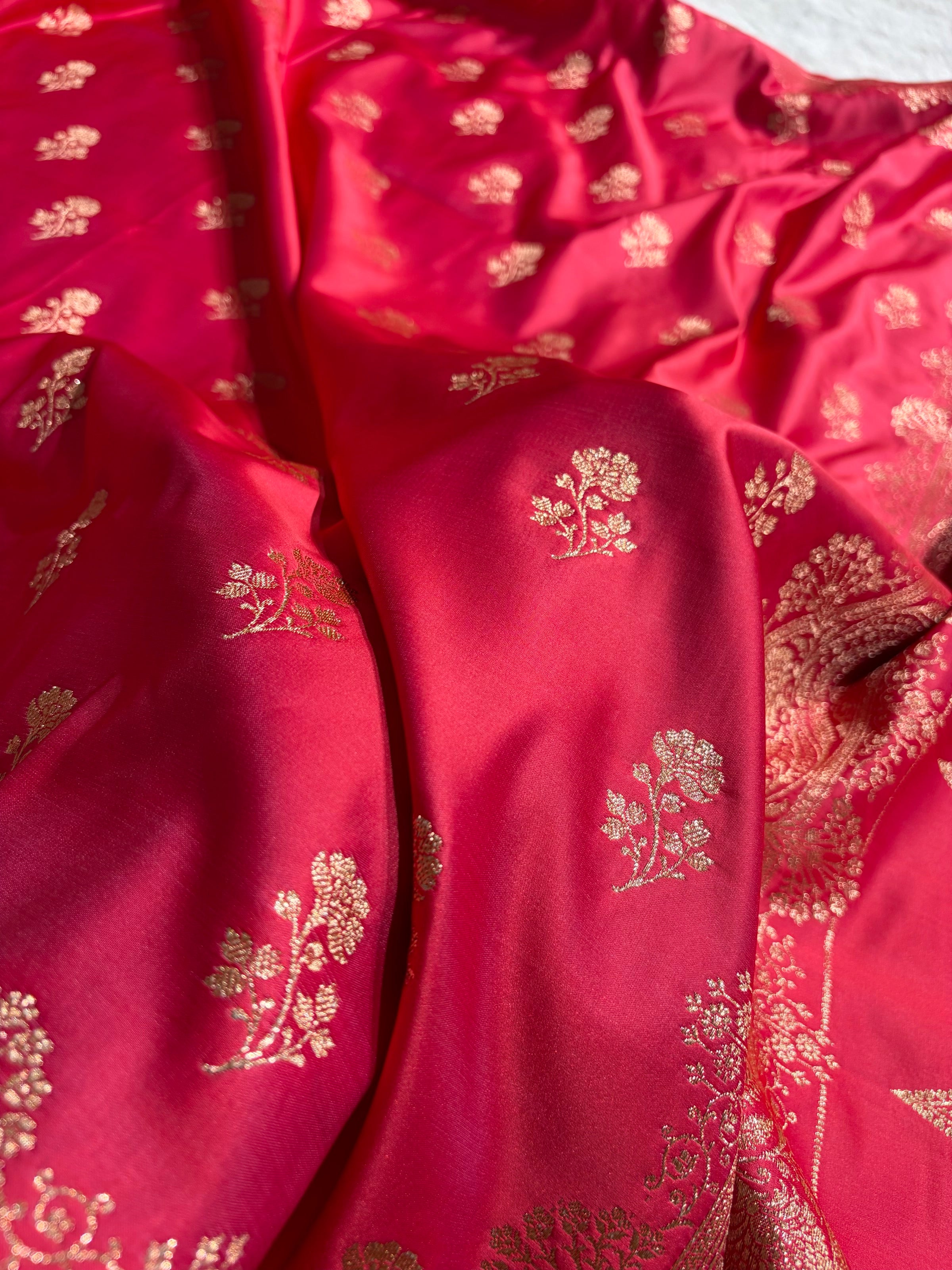 Banarasi Satin Katan Saree Booti PatterIn Cross Rani Shades SK135