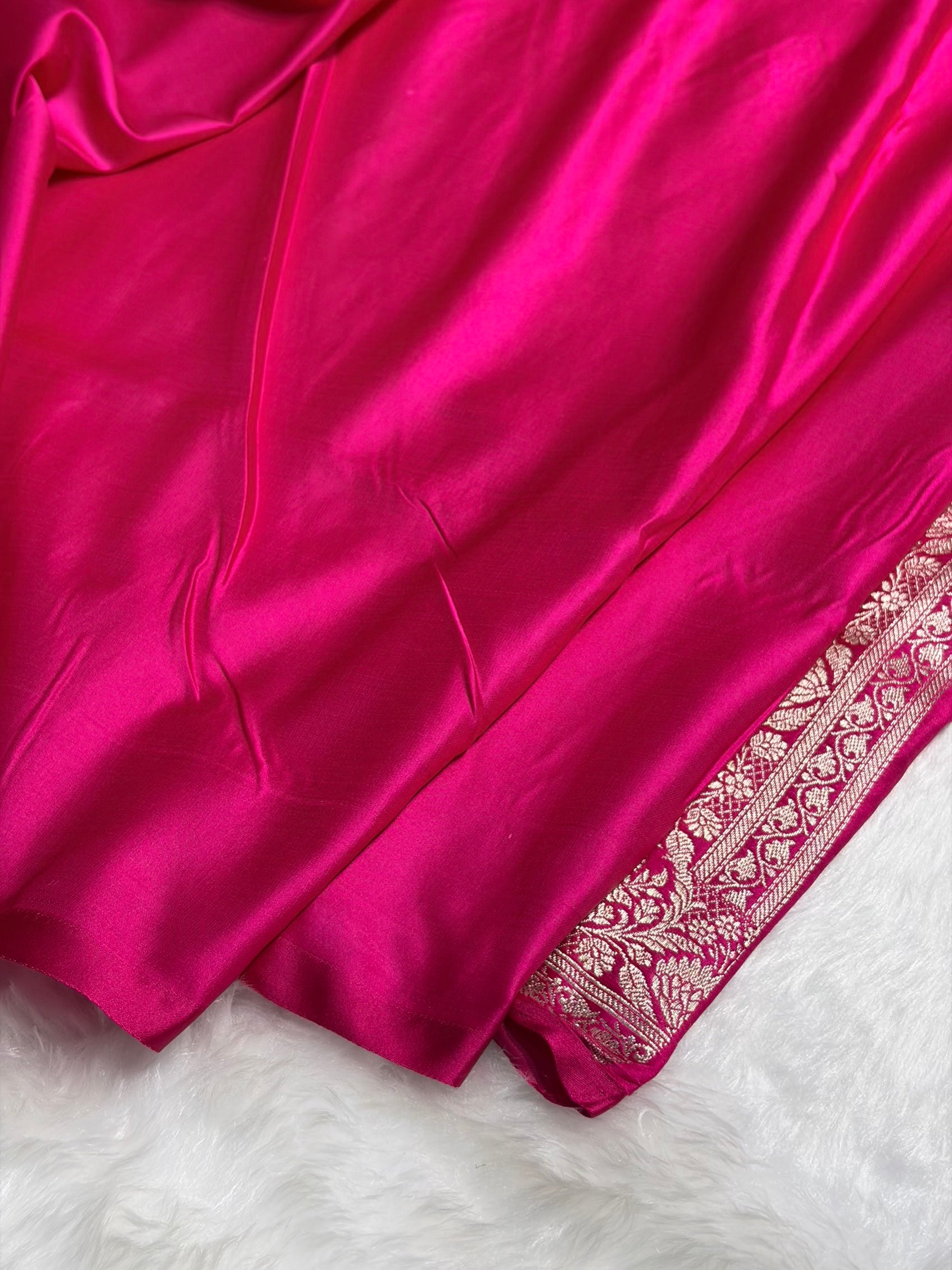 Rani Shades Floral Booti Mashru Silk Saree MSM-69