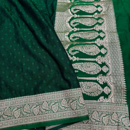 Bottle Green Tanchoi Mashru Silk Saree