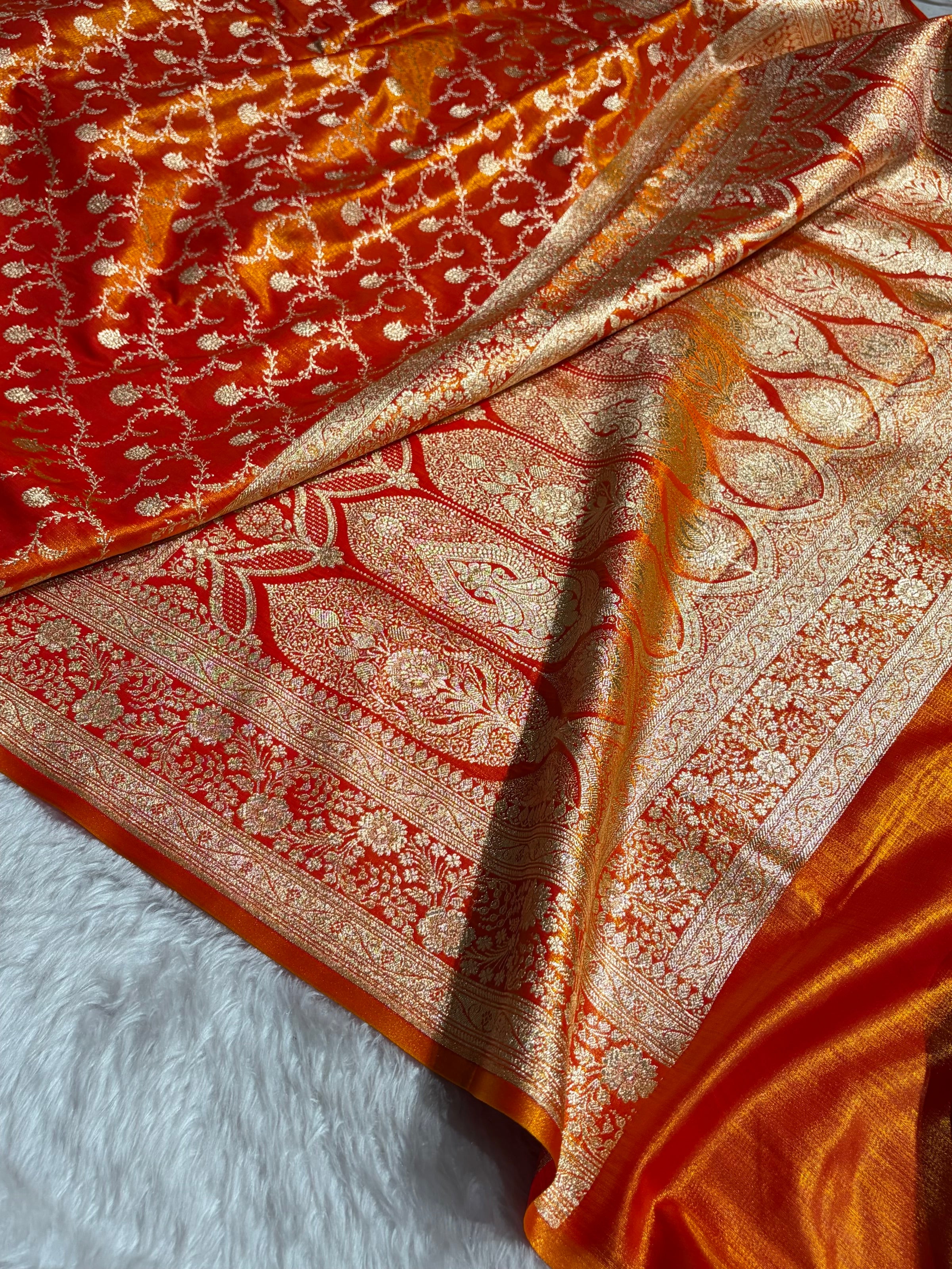 Fire Gold Shades Jaal Pattern Banarasi Satin Silk Saree SS43