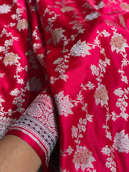 Red Shades Contrast Border With Minakari Floral Jaal Mashru Silk Saree