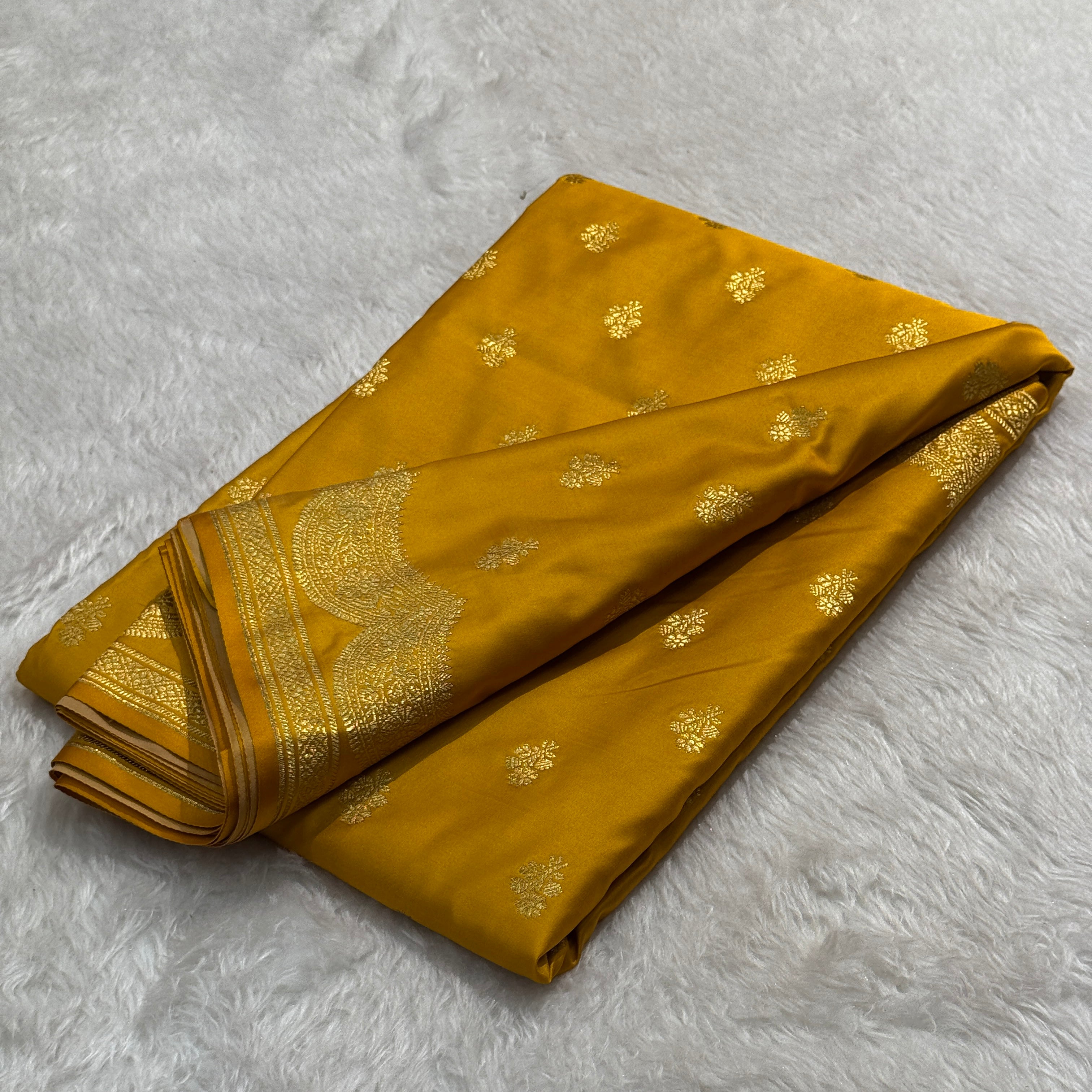 Mustard Scallop Booti Mashru Silk Banarasi Saree MSS7