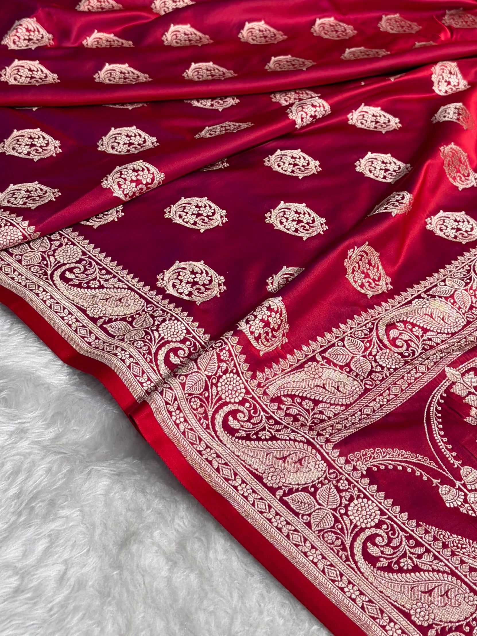 Banarasi Purplish Red Shades Banarasi Boota Pattern Floral Mashru Silk Saree MSM-104