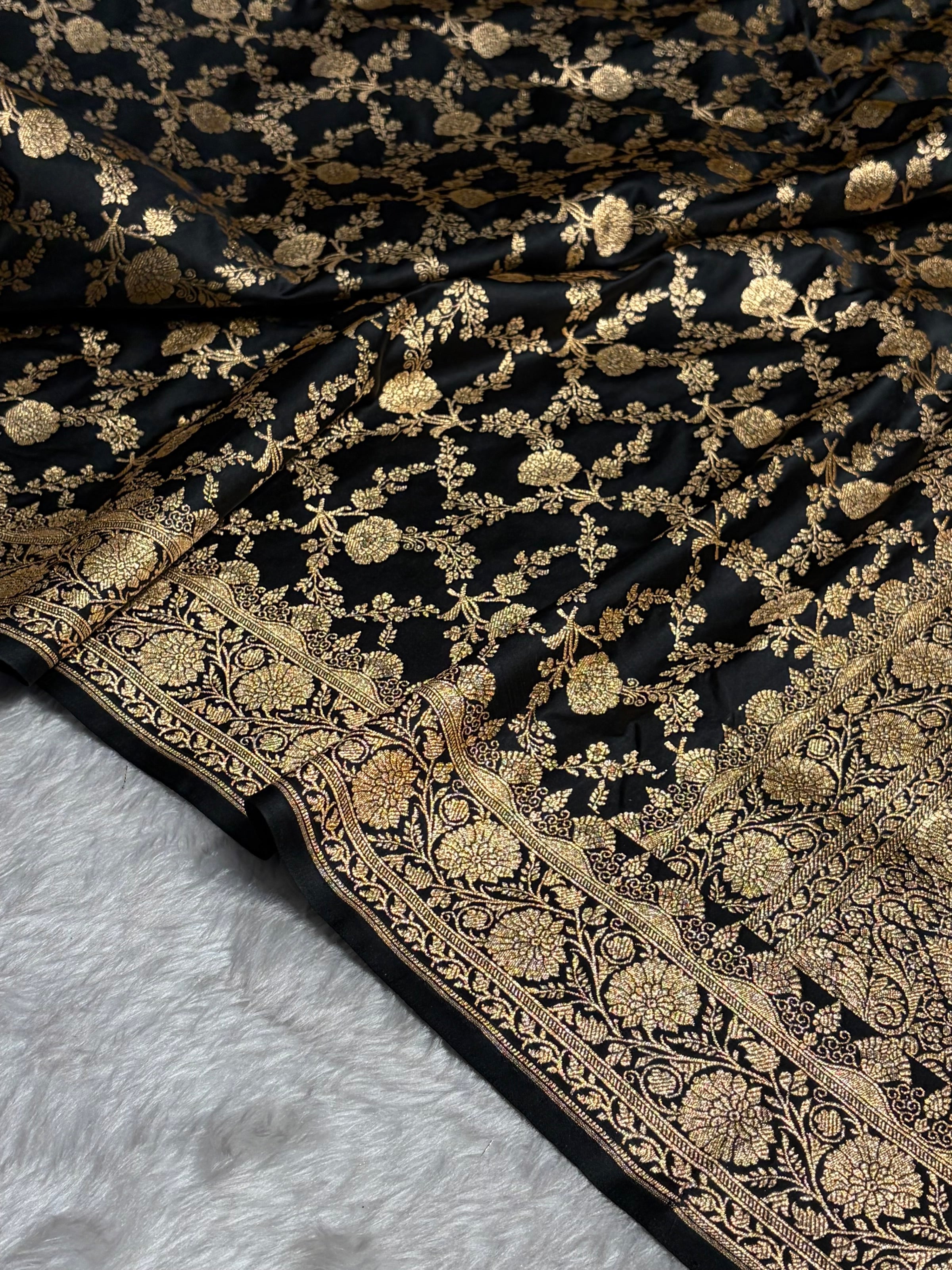 Black Shades Jaal Floral Pattern Satin Katan Silk Saree SK80