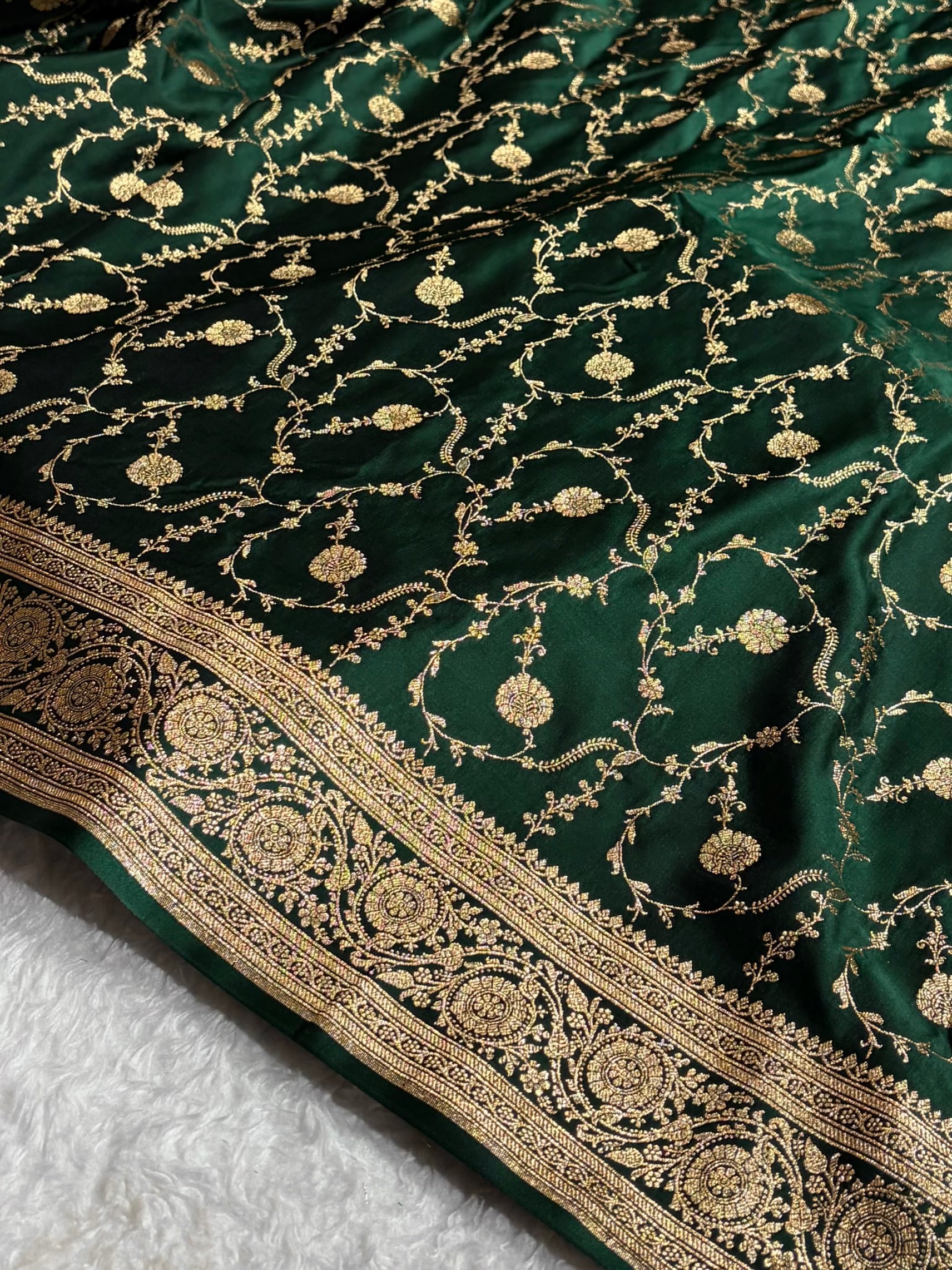 Banarasi Satin Katan Saree in Jaal Pattern Bottle Green Shades SK86