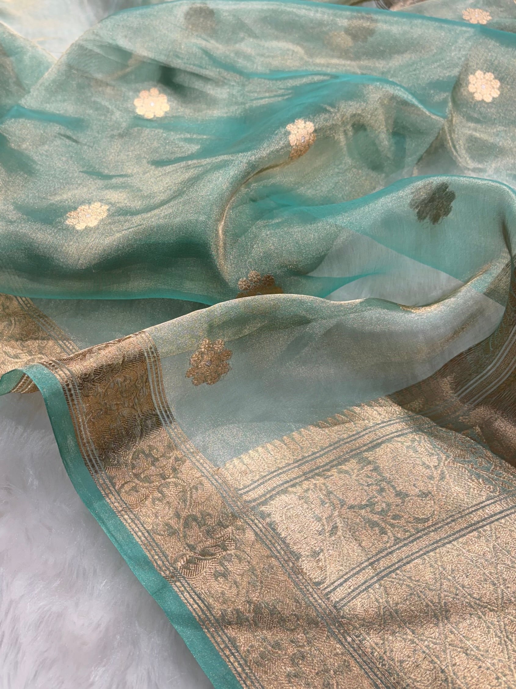 Sea Green Bananasi Floral Shades Pure Tissue Silk Saree PT-45