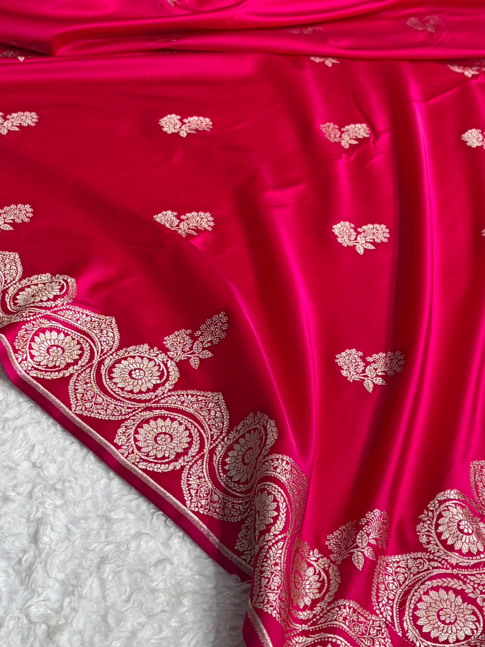 Cross Rani Shades Banarasi Boota Pattern Floral Mashru Silk Saree MSM-110