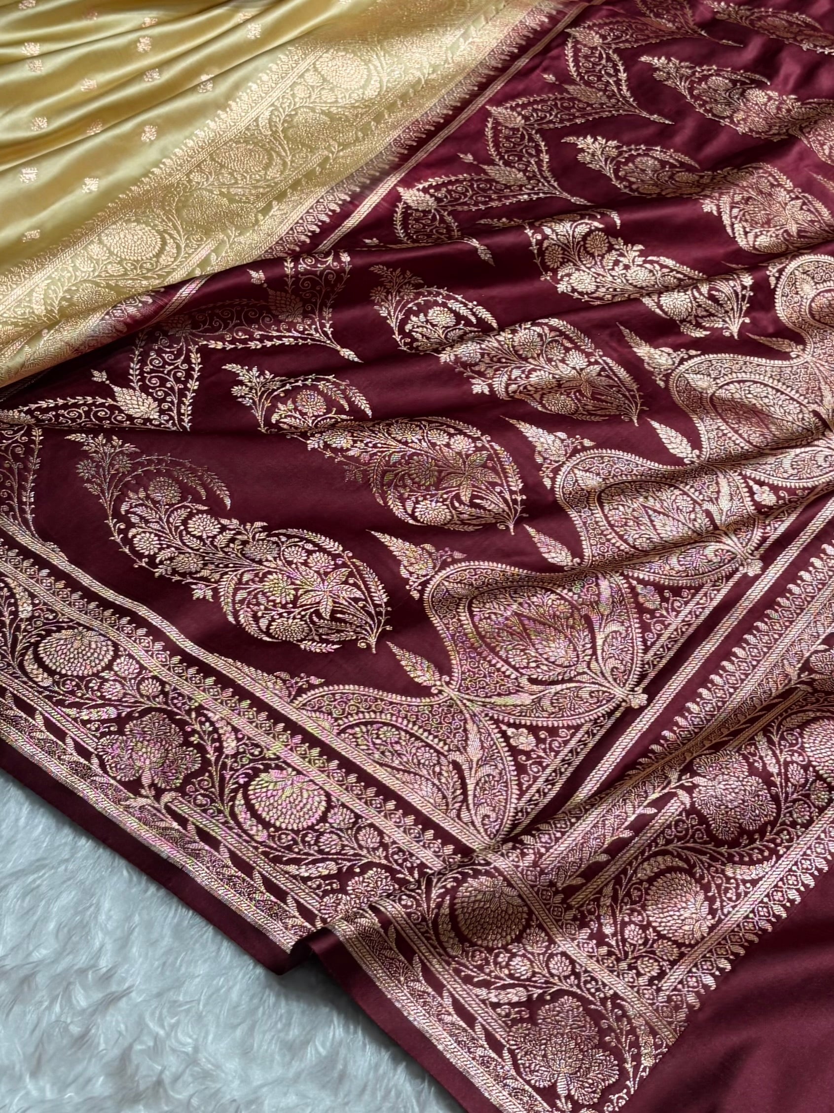 Banarasi Satin Katan Saree Floral Booti Pattern in Contrast Tusser / Garnet Shades SK153