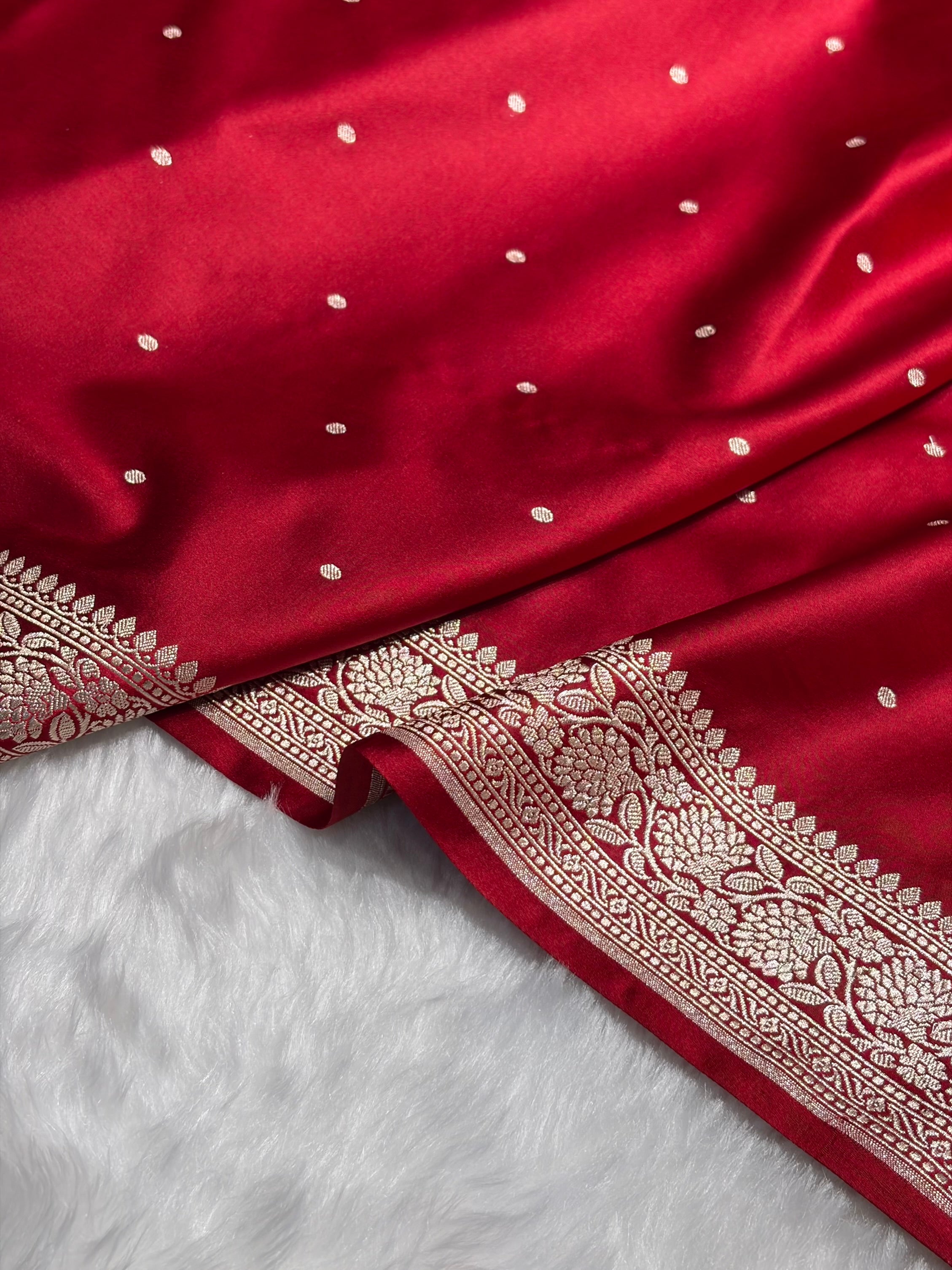 Maroon Shades Banarasi Booti Mashru Silk Saree MS65
