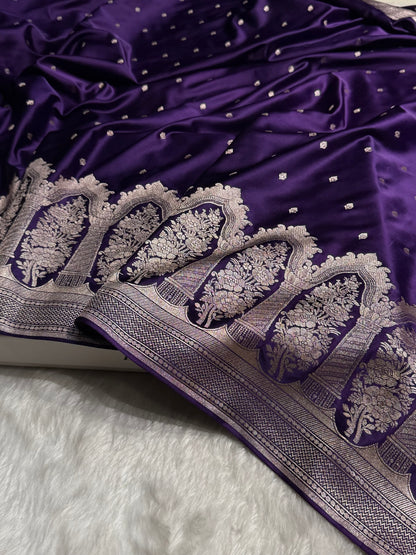 Banarasi Skirt Border Pattern in Purple Shades Floral Mashru Silk Saree MCS94