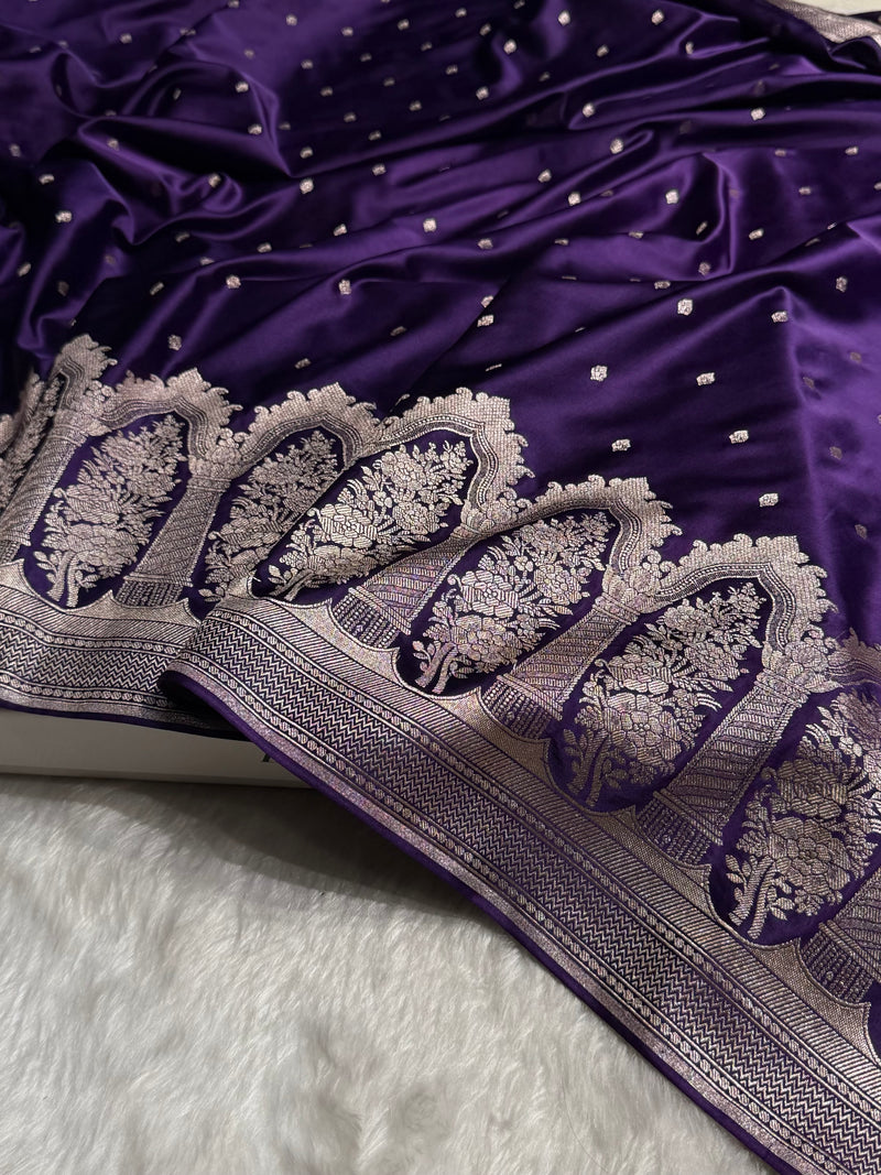 Banarasi Skirt Border Pattern in Purple Shades Floral Mashru Silk Saree MS94