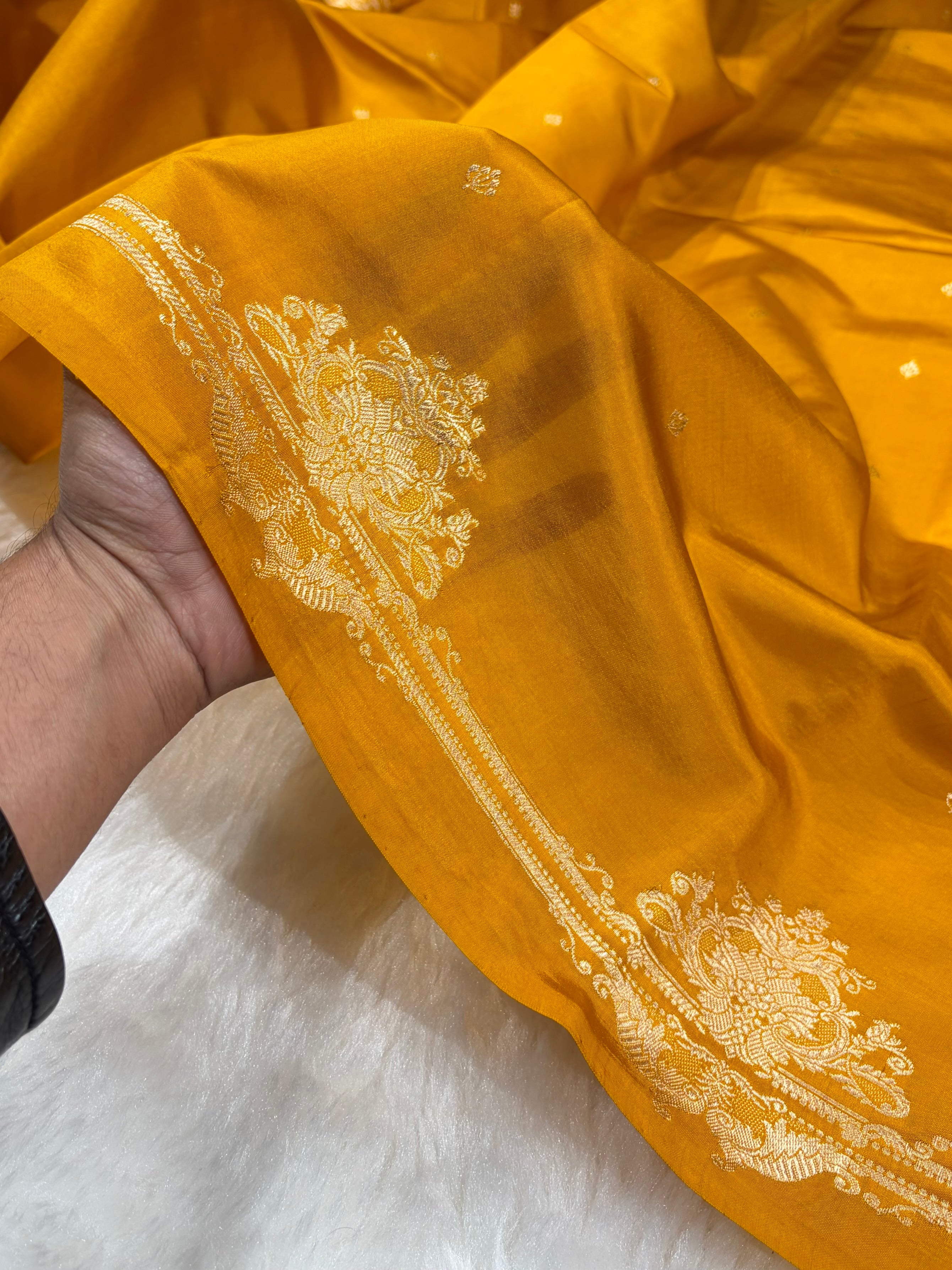 Banarasi Mustard Shades Boota Handwoven Pure Paper Silk Saree RM-94