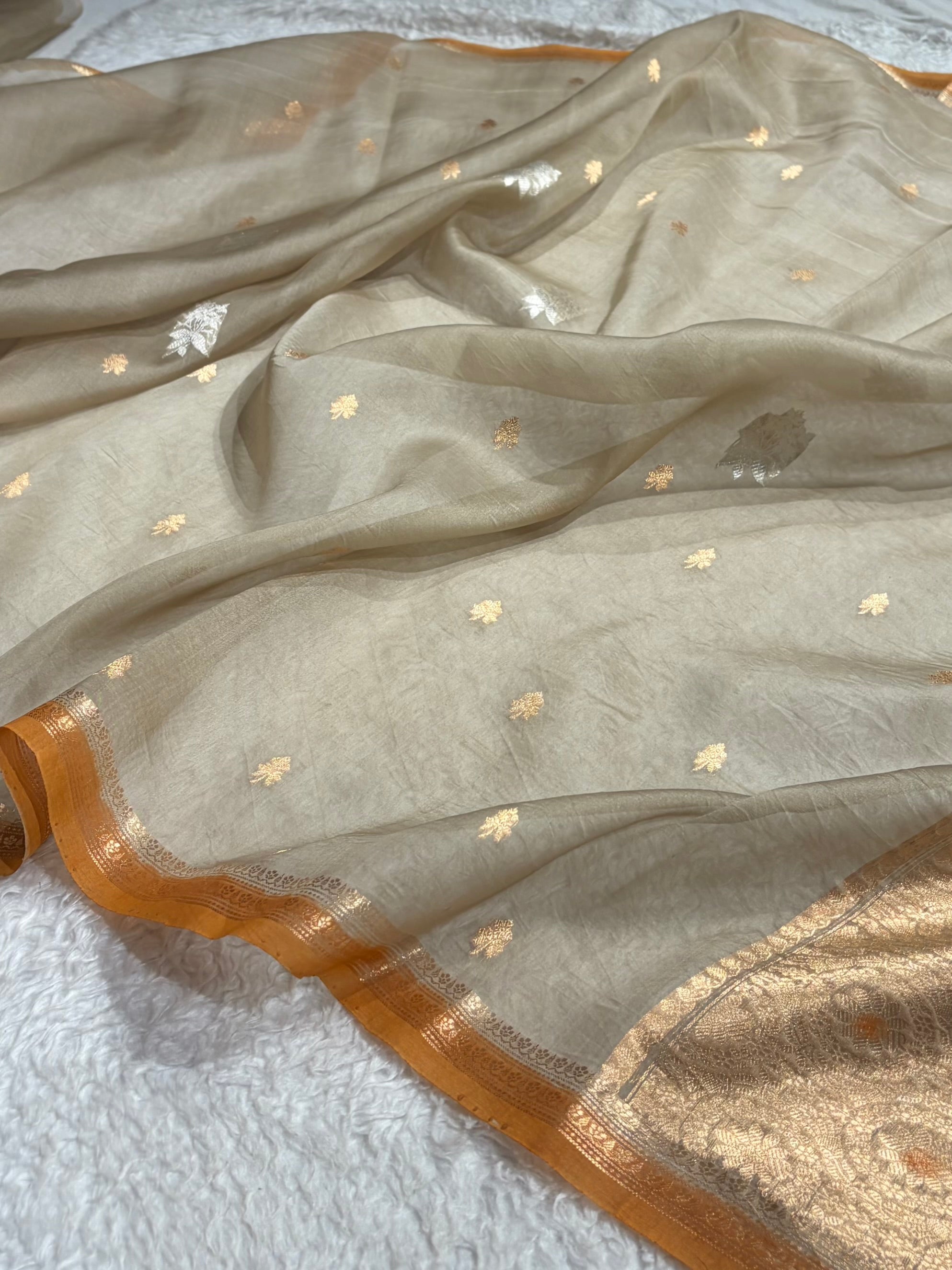 Banarasi Pure Organza Dusty Grey Shades Contrast Edges Banarasi Silk Saree PO-34