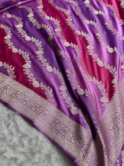 Lavender Rangkat Mashru Silk Saree With Cross Pattern MSRK03