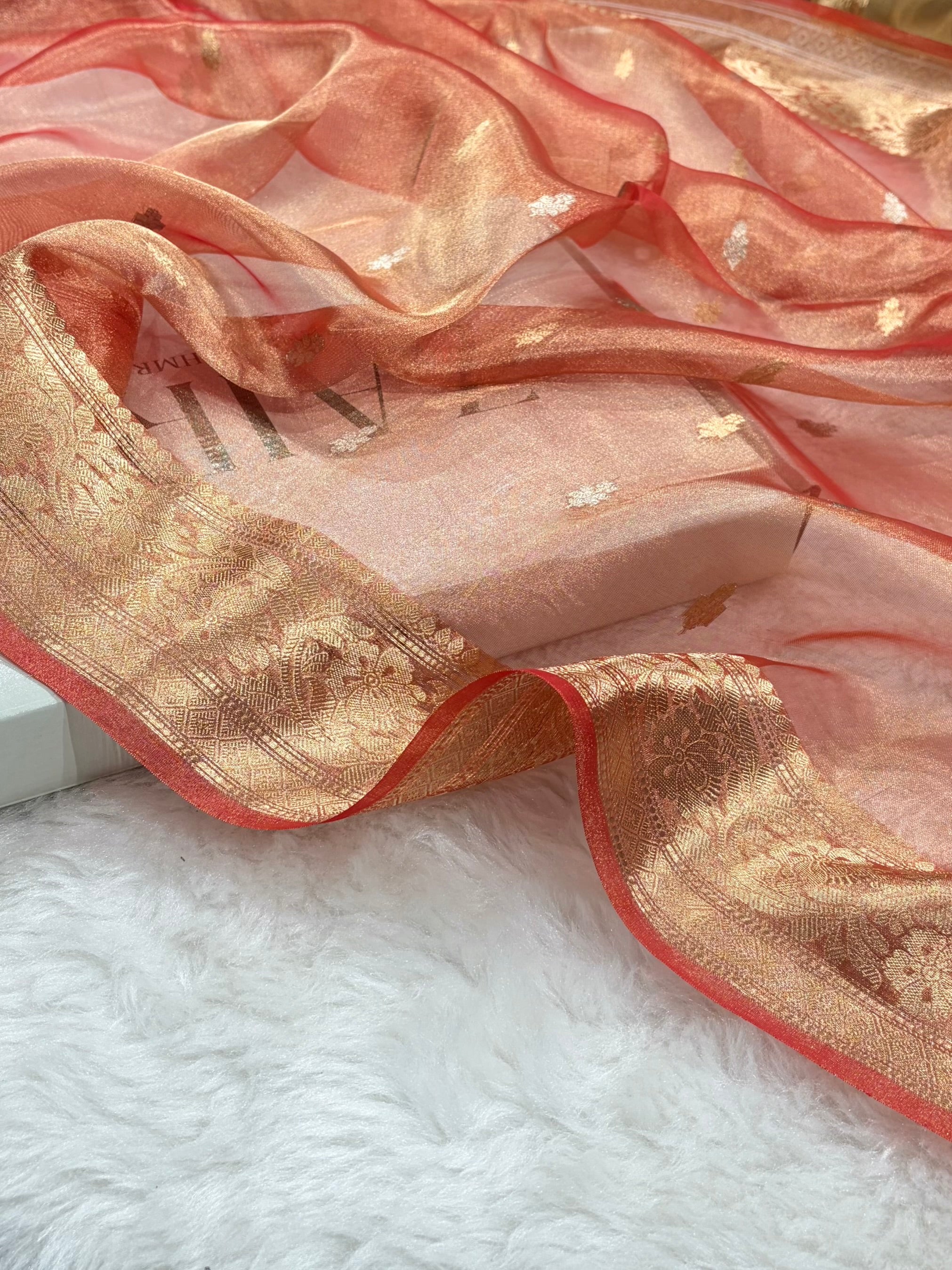 Peach Shades Bananasi Floral Shades Pure Tissue Silk Saree PT-58