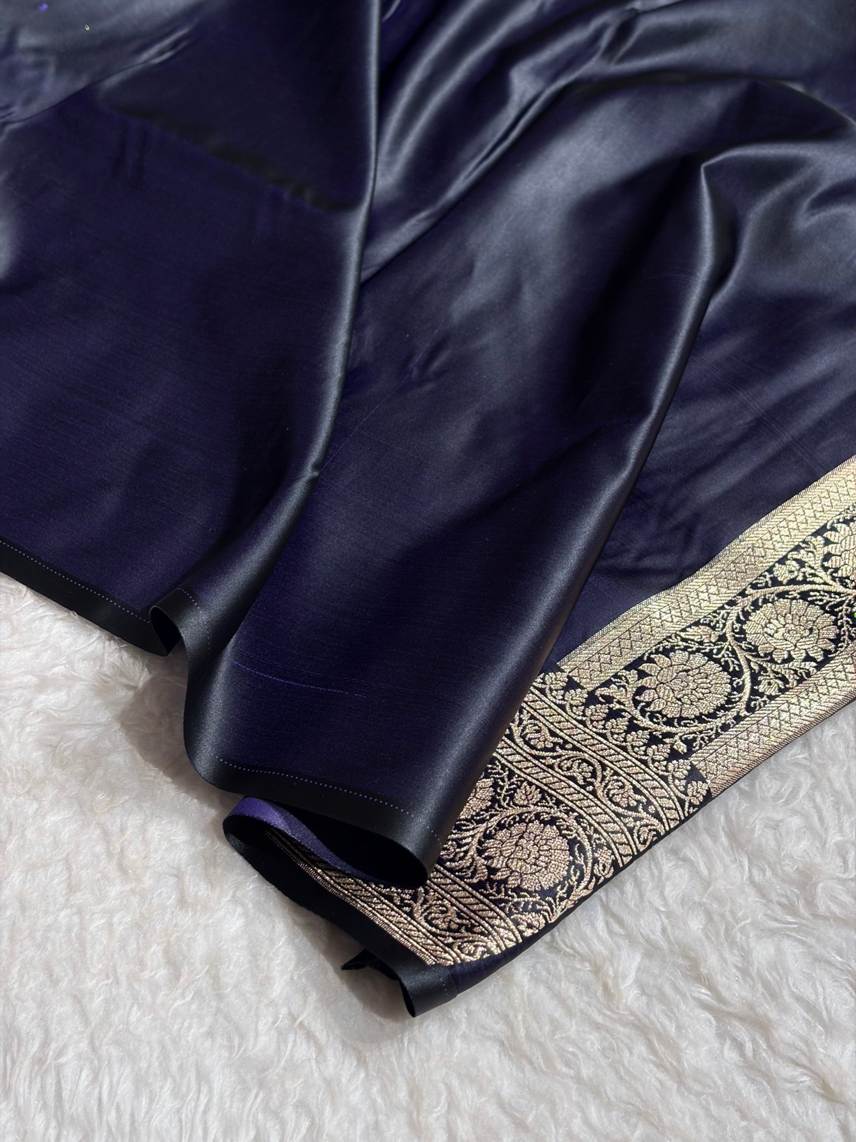Boota Katan Silk Saree In Dark Navy Blue Shades SK02