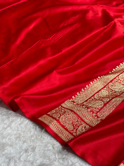 Banarasi Satin Katan Saree Booti Pattern in Red Shades SK137