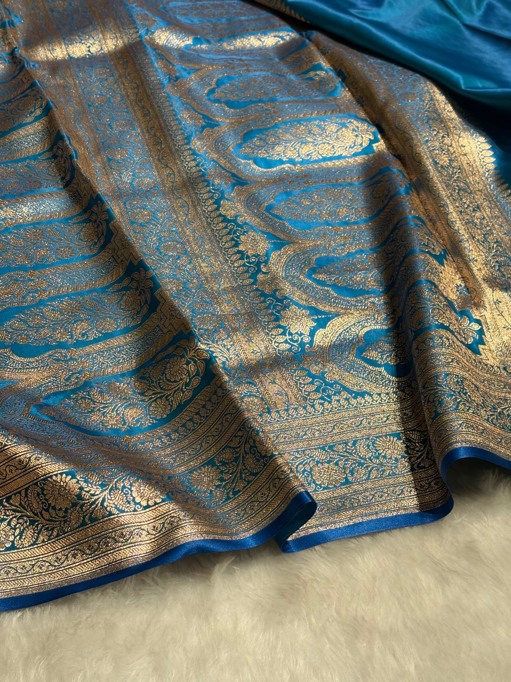 Firozi Shades Banarasi  Cross Jaal Satin Silk Saree SS11
