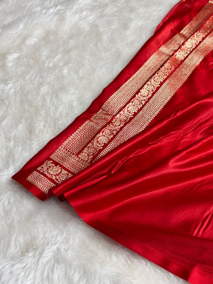 Banarasi Satin Katan Saree With Booti Pattern in Red Shades SK125