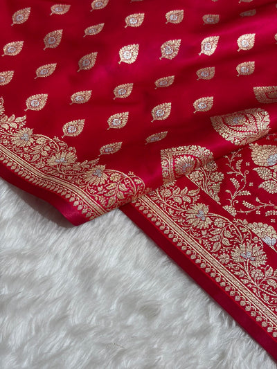 Banarasi Cross Rani Shades Minakari Booti Pattern Banarasi Satin Silk Saree SS60
