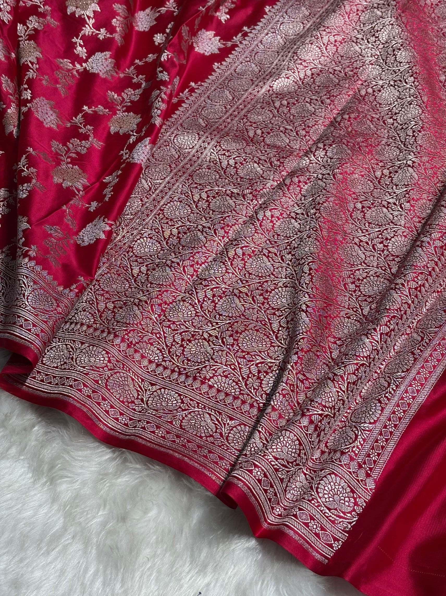 Ruby Pink Shades Jaal Pattern Mashru Silk Saree MS57
