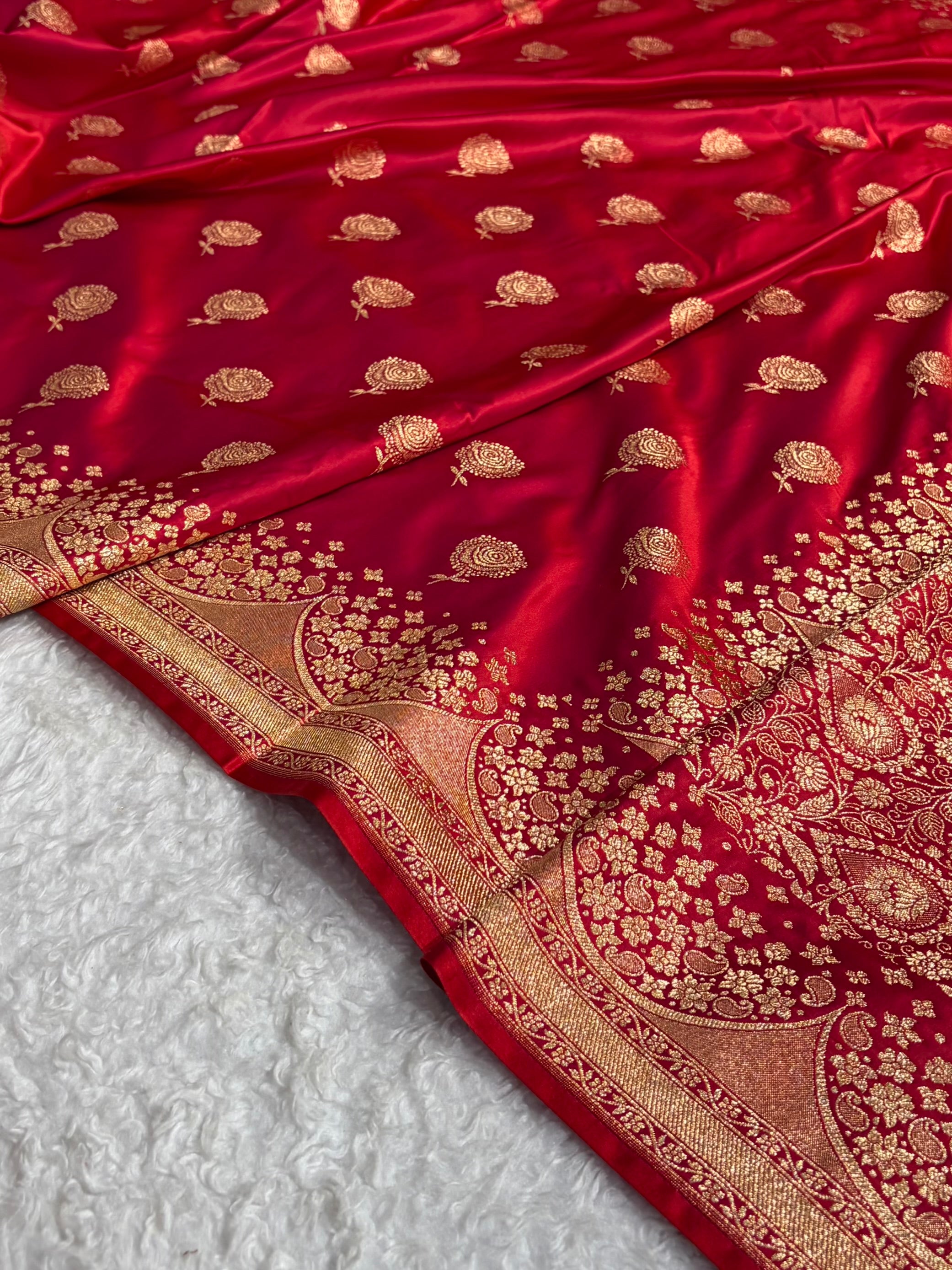 Banarasi Satin Katan Saree With Boota in Cross Red Shades SK111
