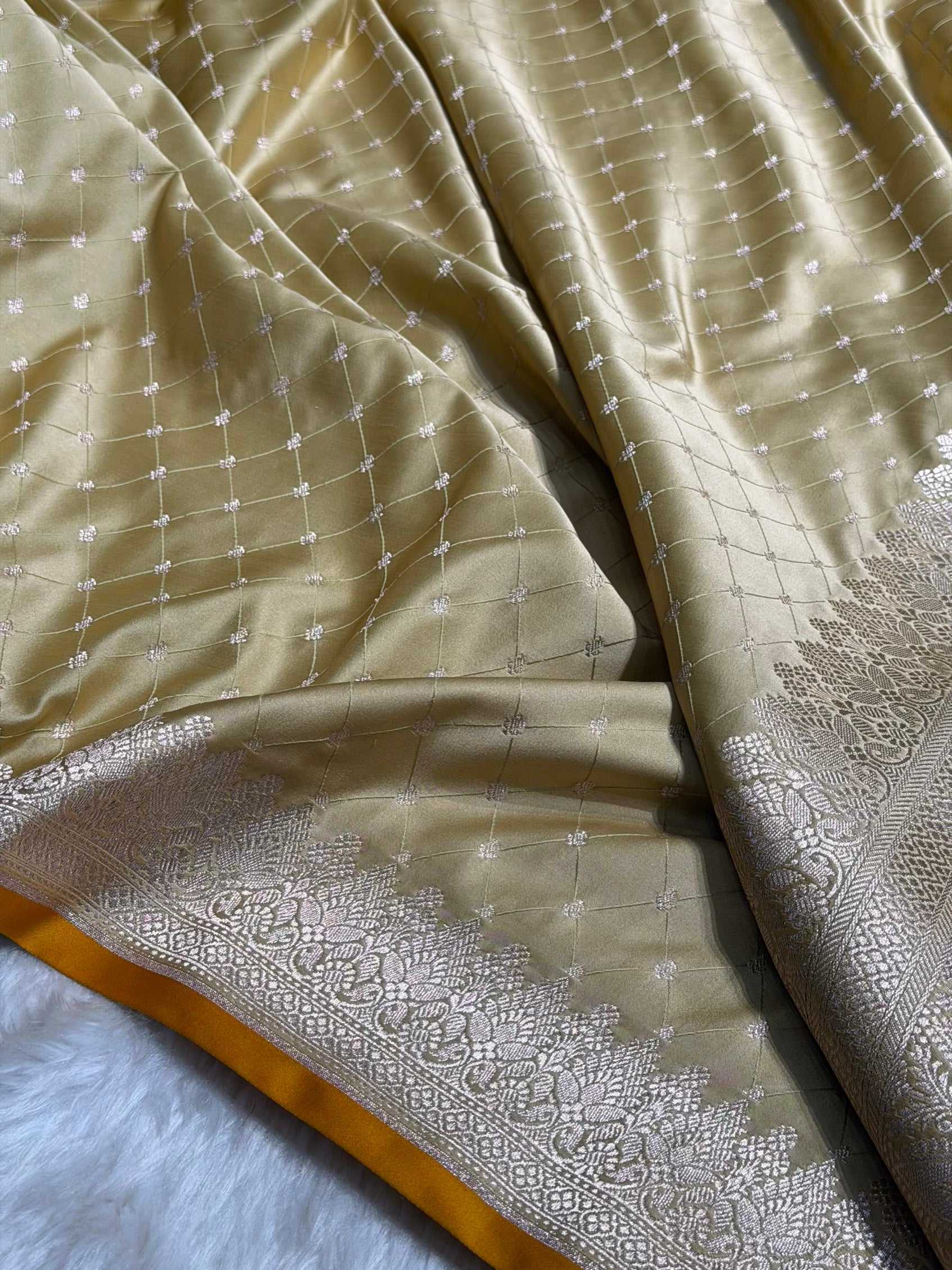 Banarasi Tusser Shades Tanchoi Motif Mashru Silk Saree MST-09