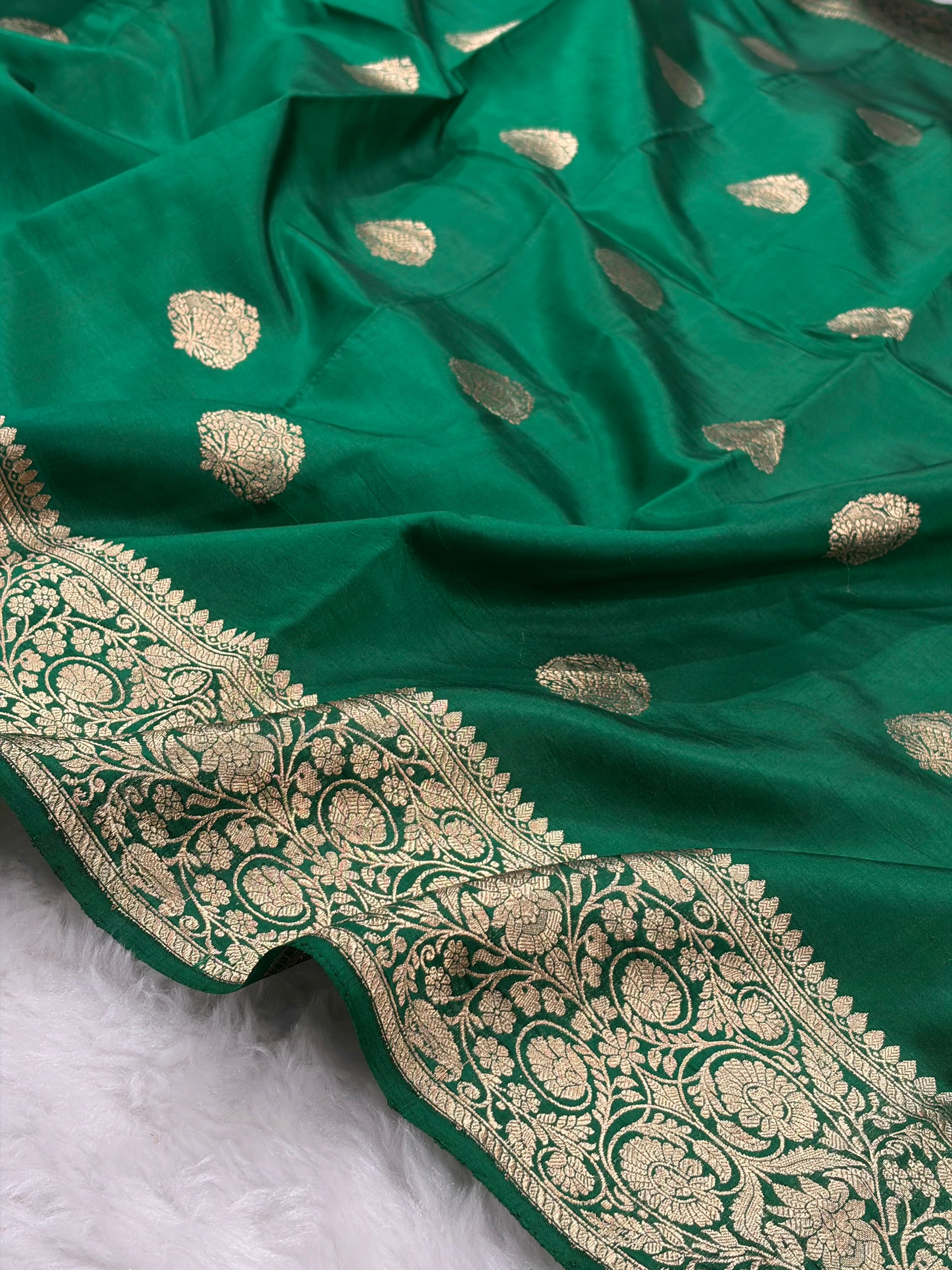 Banarasi Bottle Green Shades Boota Handwoven Pure Paper Silk Saree RM-93