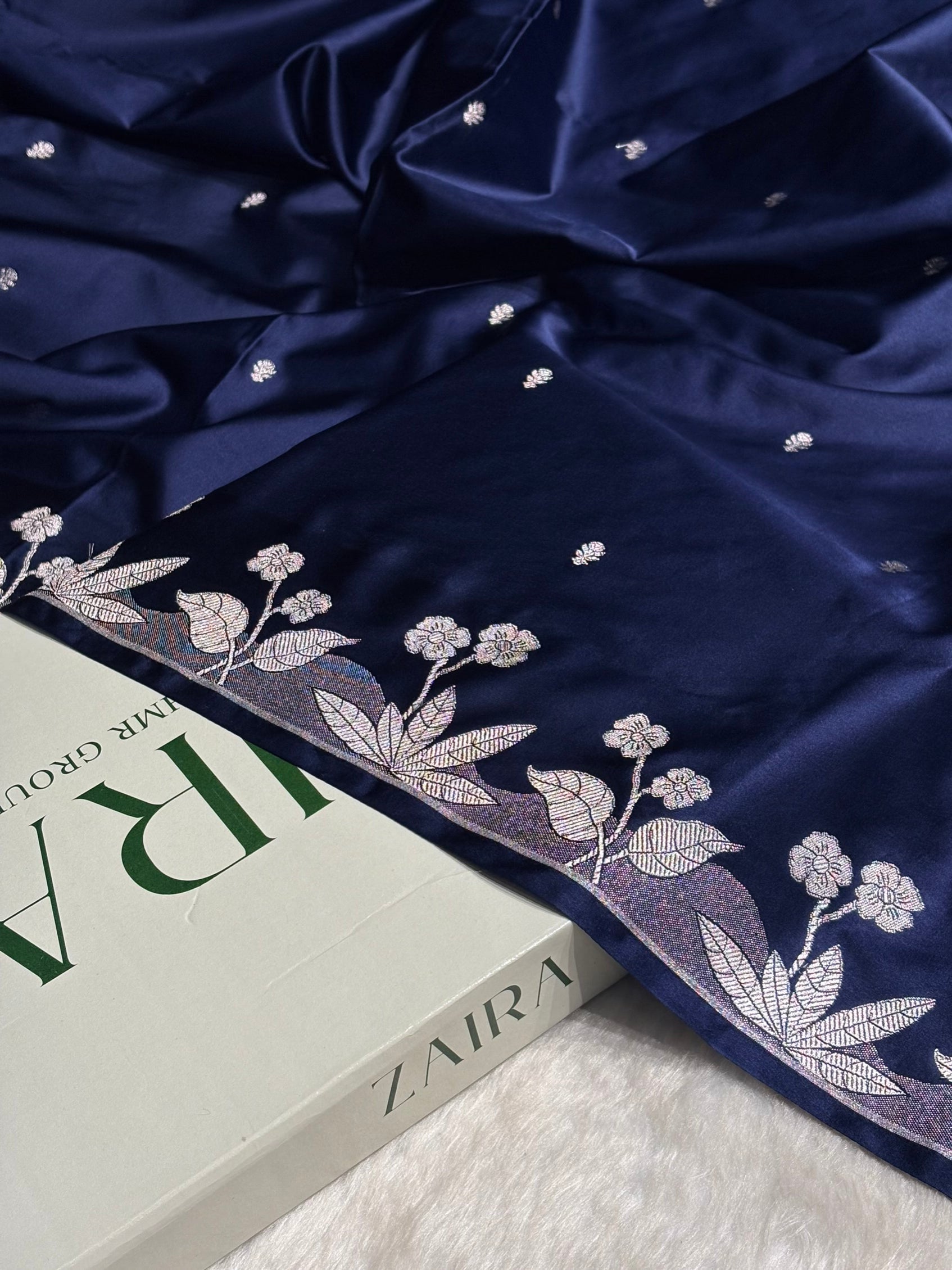Banarasi Navy Blue Booti Mashru Silk Saree MS58