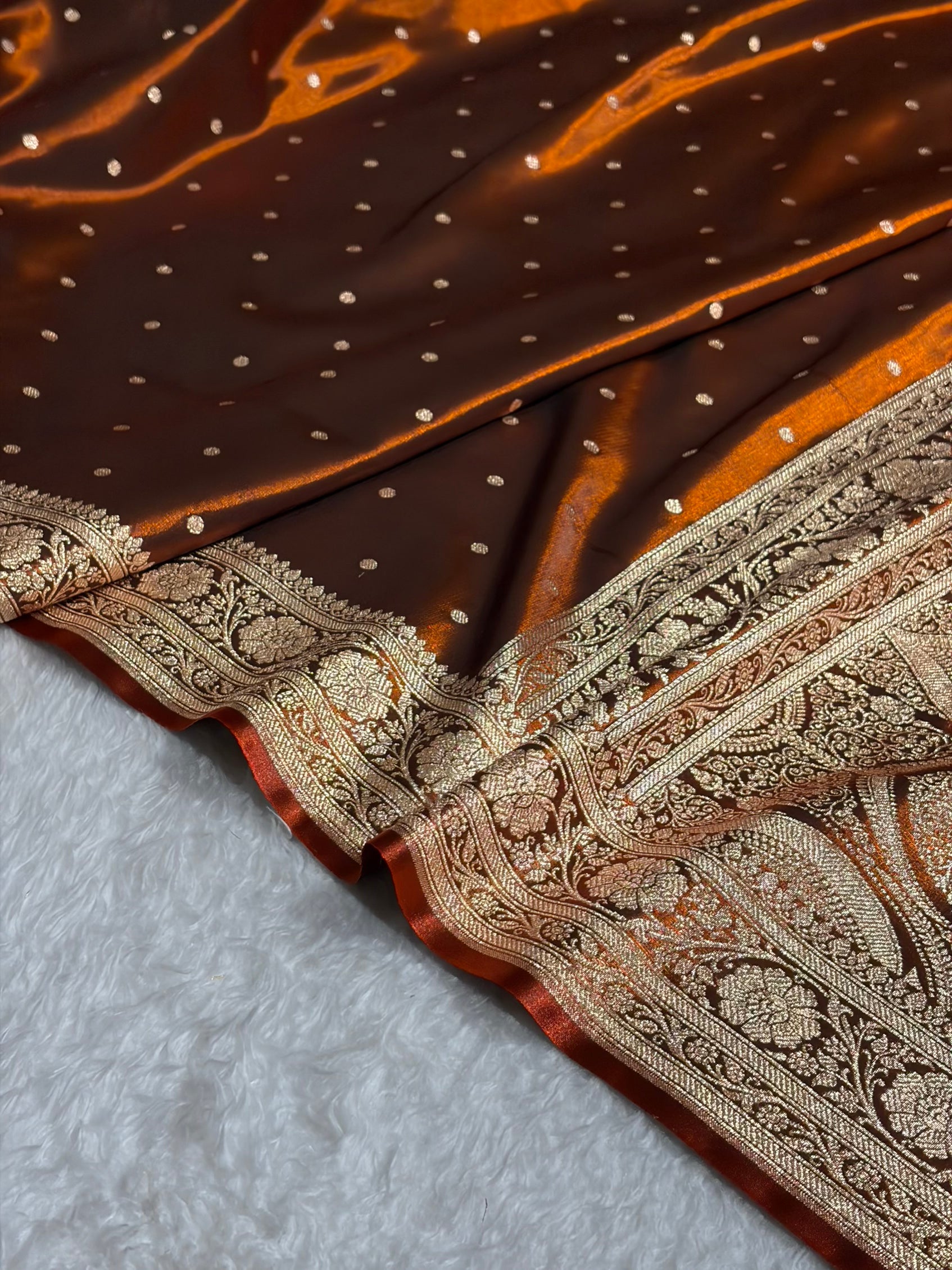 Satin Silk Dot Booti in Cross Rust Shades SS08