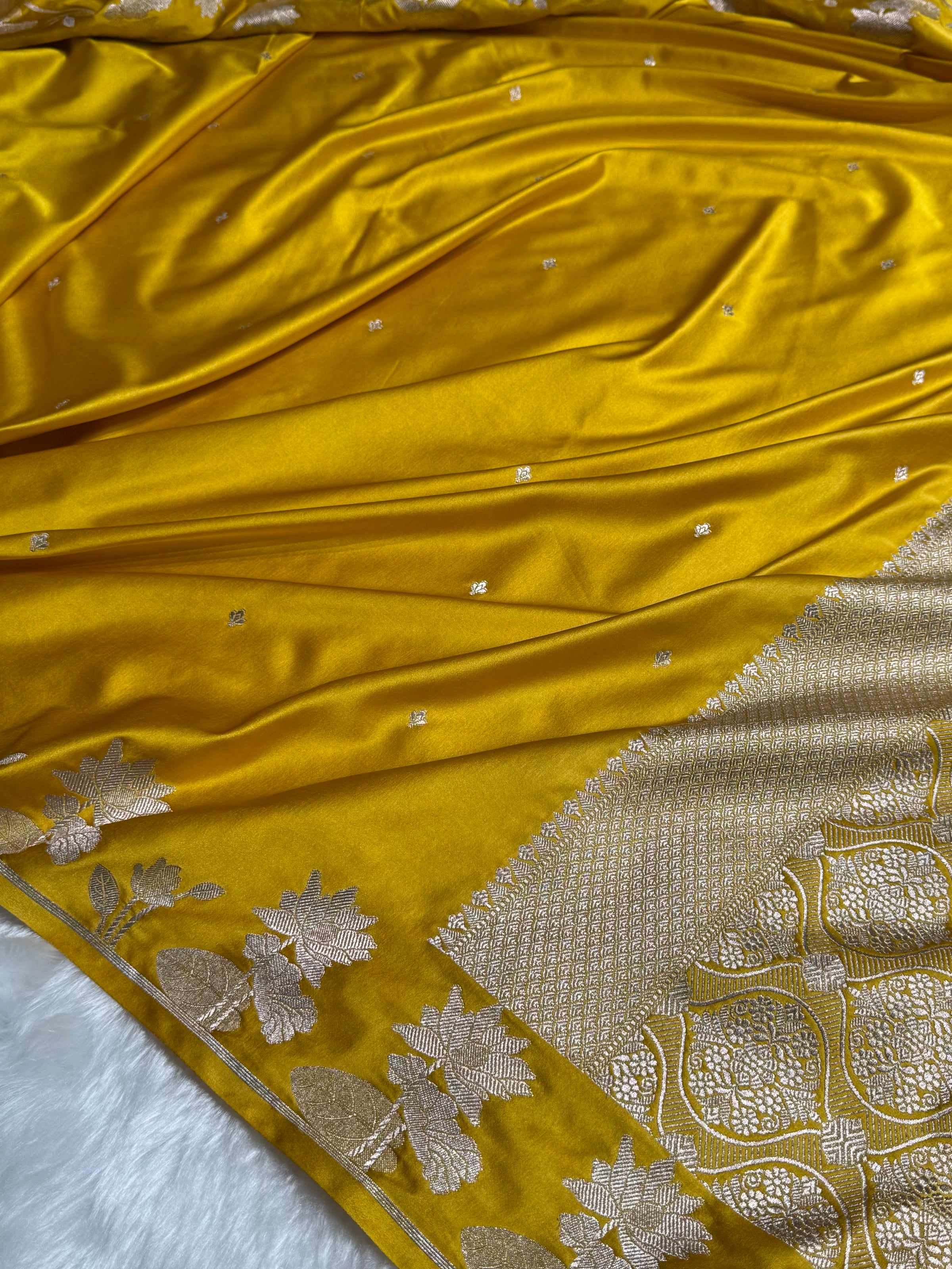 Mustard Floral Border Booti Mashru Silk Saree MS11