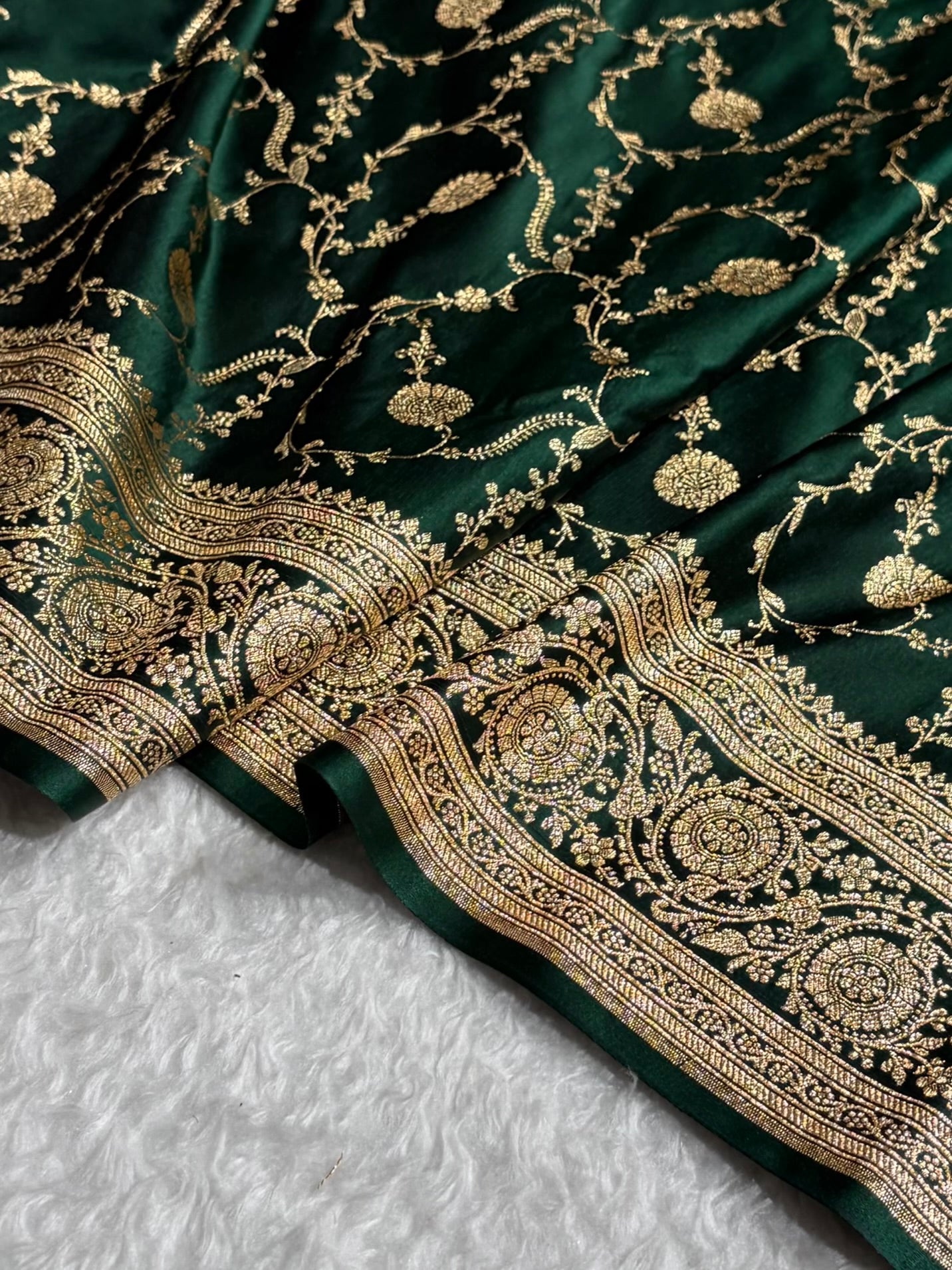 Banarasi Satin Katan Saree in Jaal Pattern Bottle Green Shades SK86
