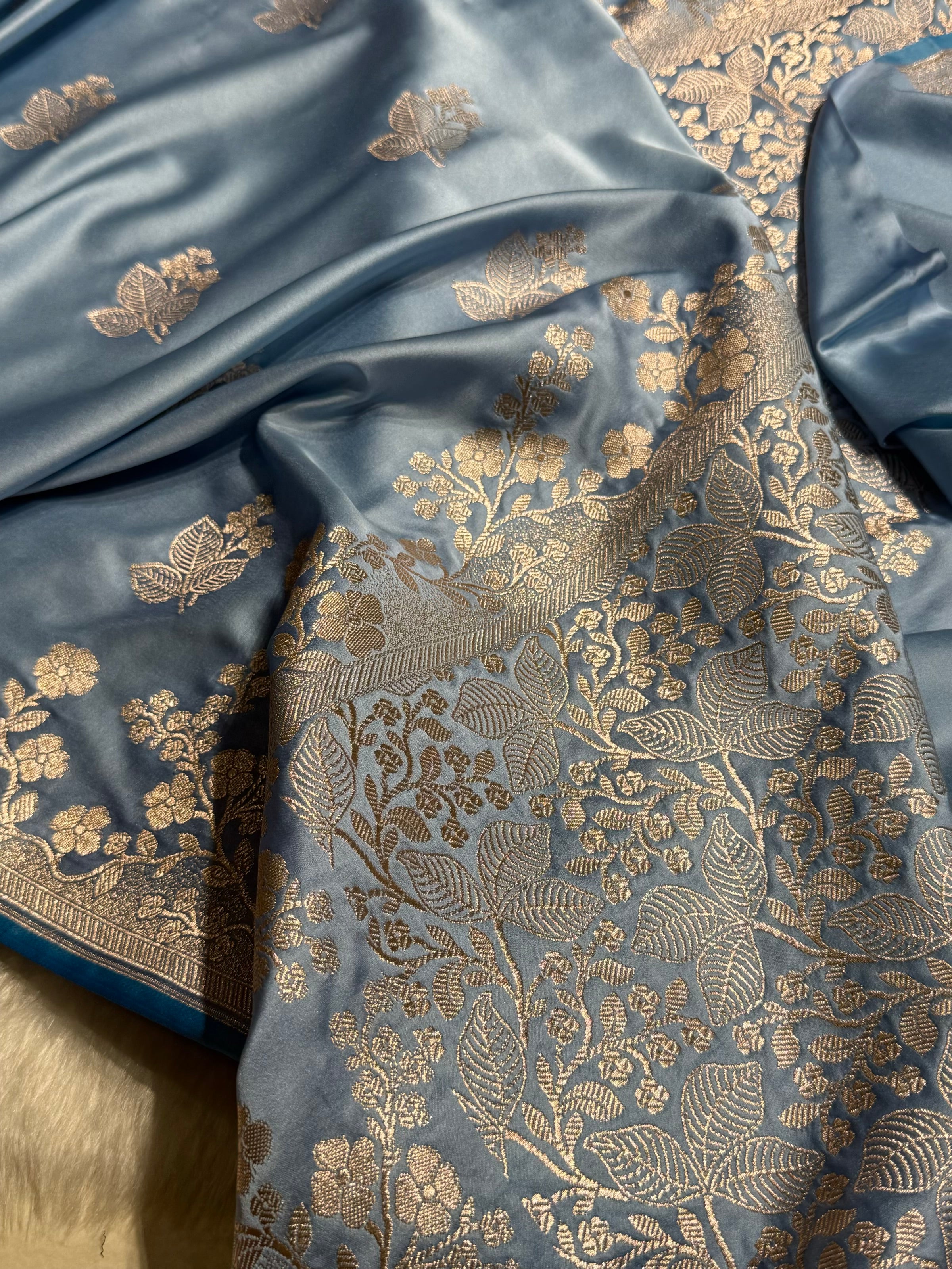 Banarasi Sky Blue Shades With Floral Border Mashru Silk Saree MS83