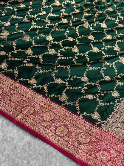 Banarasi Contrast Satin Katan Saree With Jaal Pattern in Bottle Green With Rani Shades SK124