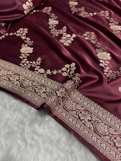 Traditional Banarasi Floral Cross Pattern in Burgundy Shades Floral Mashru Silk Saree MCS110