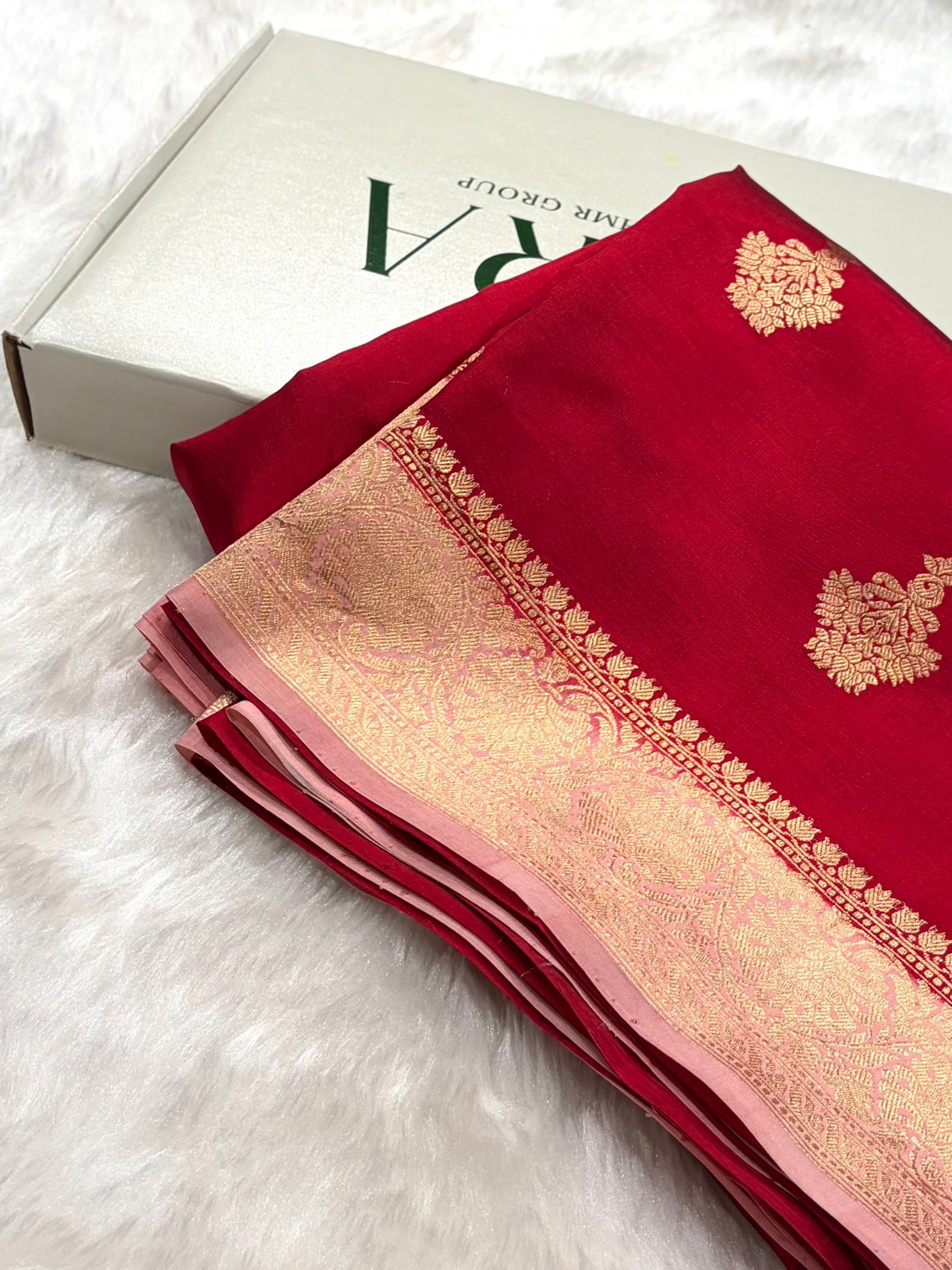 Banarasi Red With Peach Contrast Shades Boota Handwoven Pure Paper Silk RM-82
