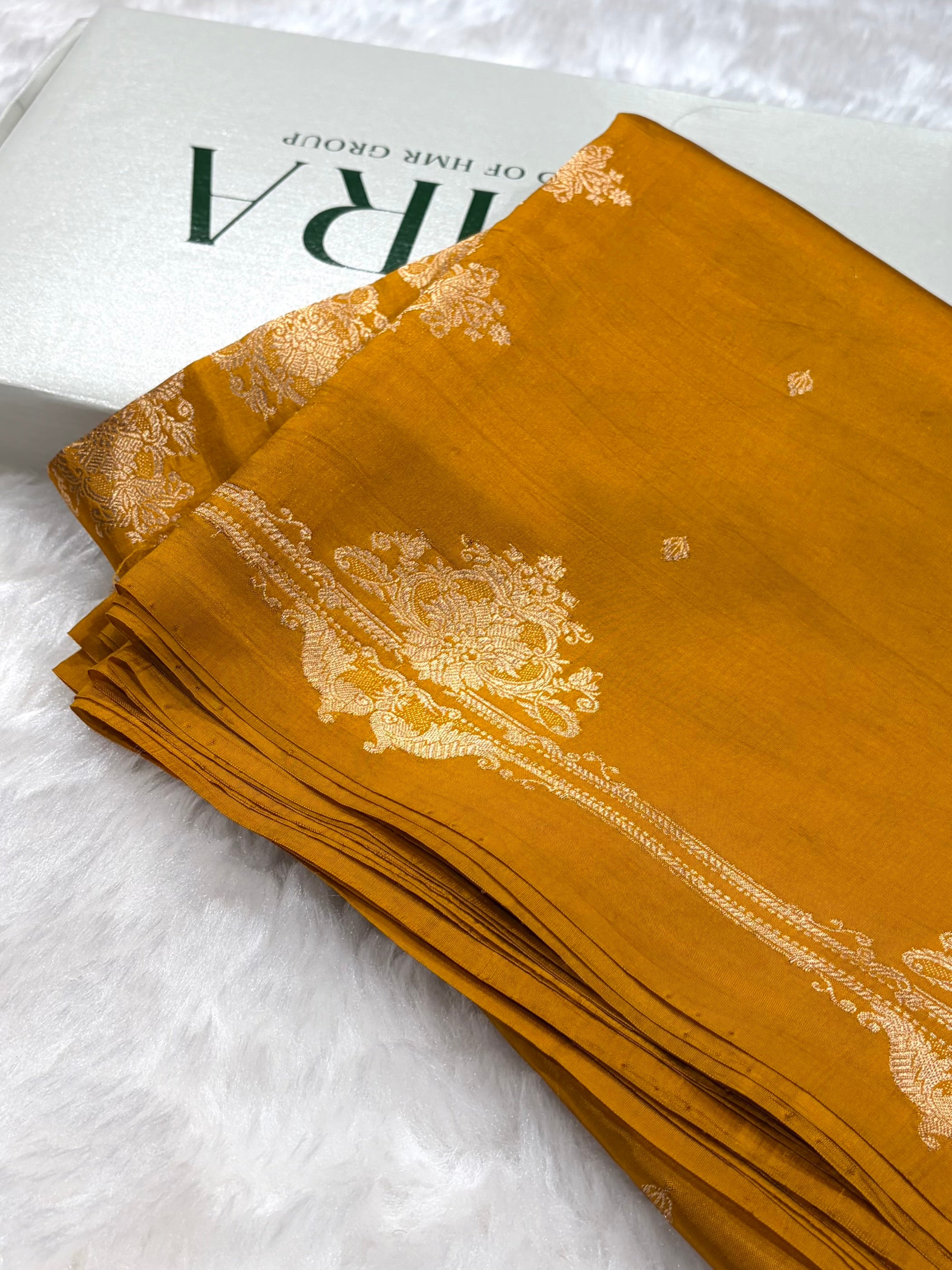 Banarasi Mustard Shades Boota Handwoven Pure Paper Silk Saree RM-94