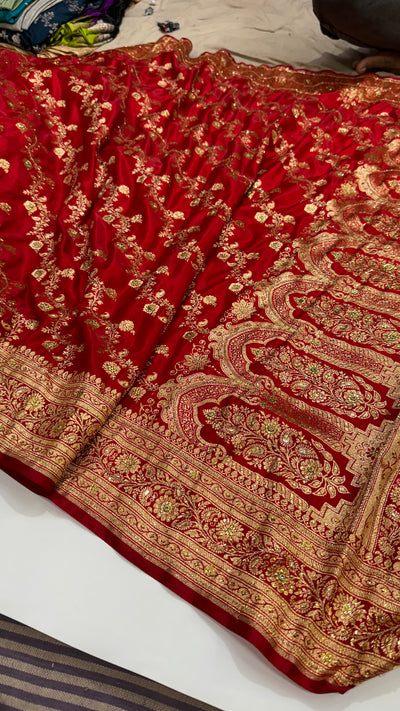 Bridal Red Cross with Ari and Stone BSS11