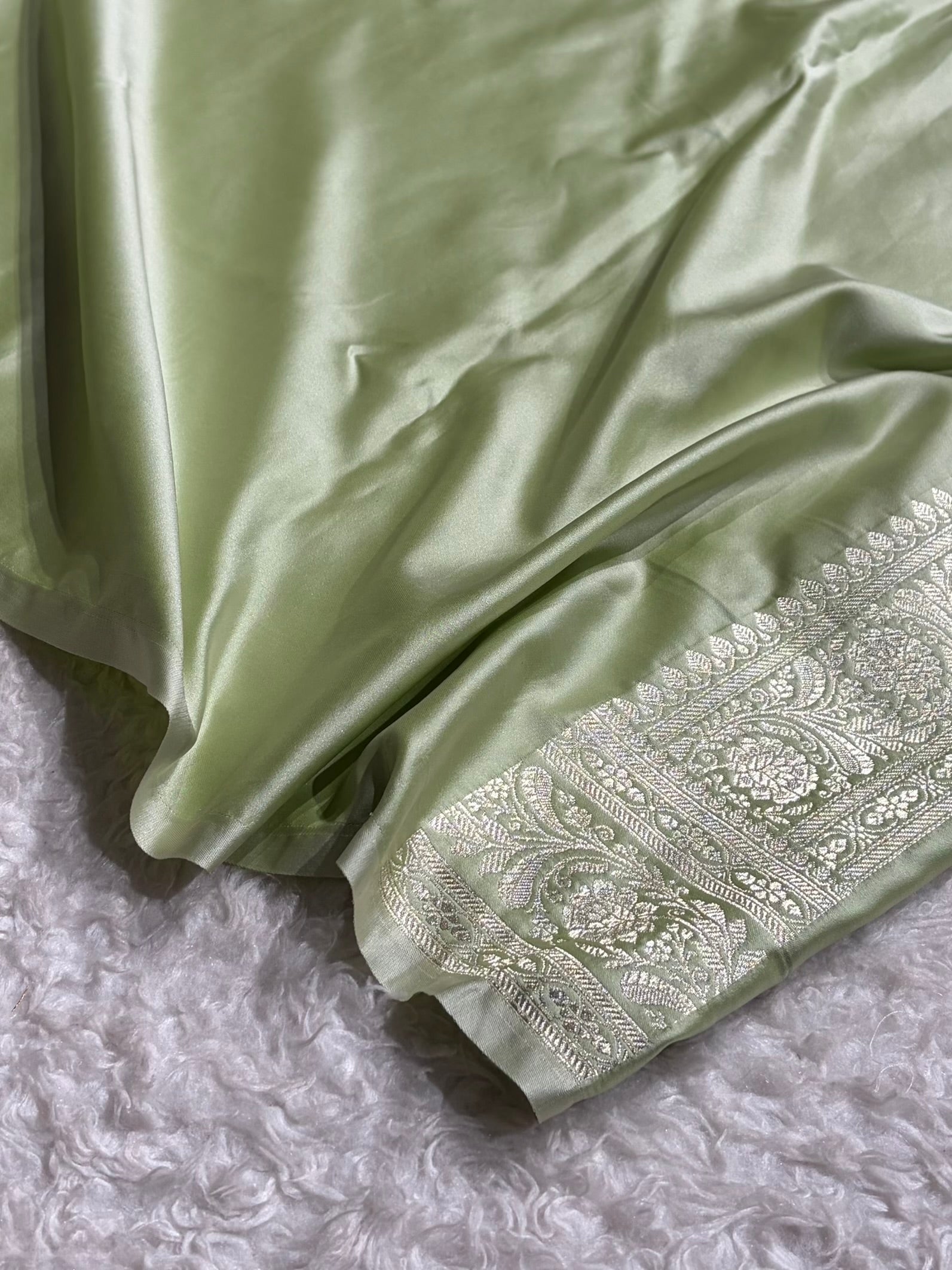 Tusser Shades Banarasi Boota Pattern Floral Mashru Silk Saree MSM-120