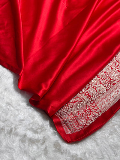 Banarasi Red Shades Booti Mashru Silk Saree MCS73