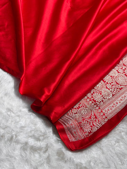 Banarasi Red Shades Booti Mashru Silk Saree MS73