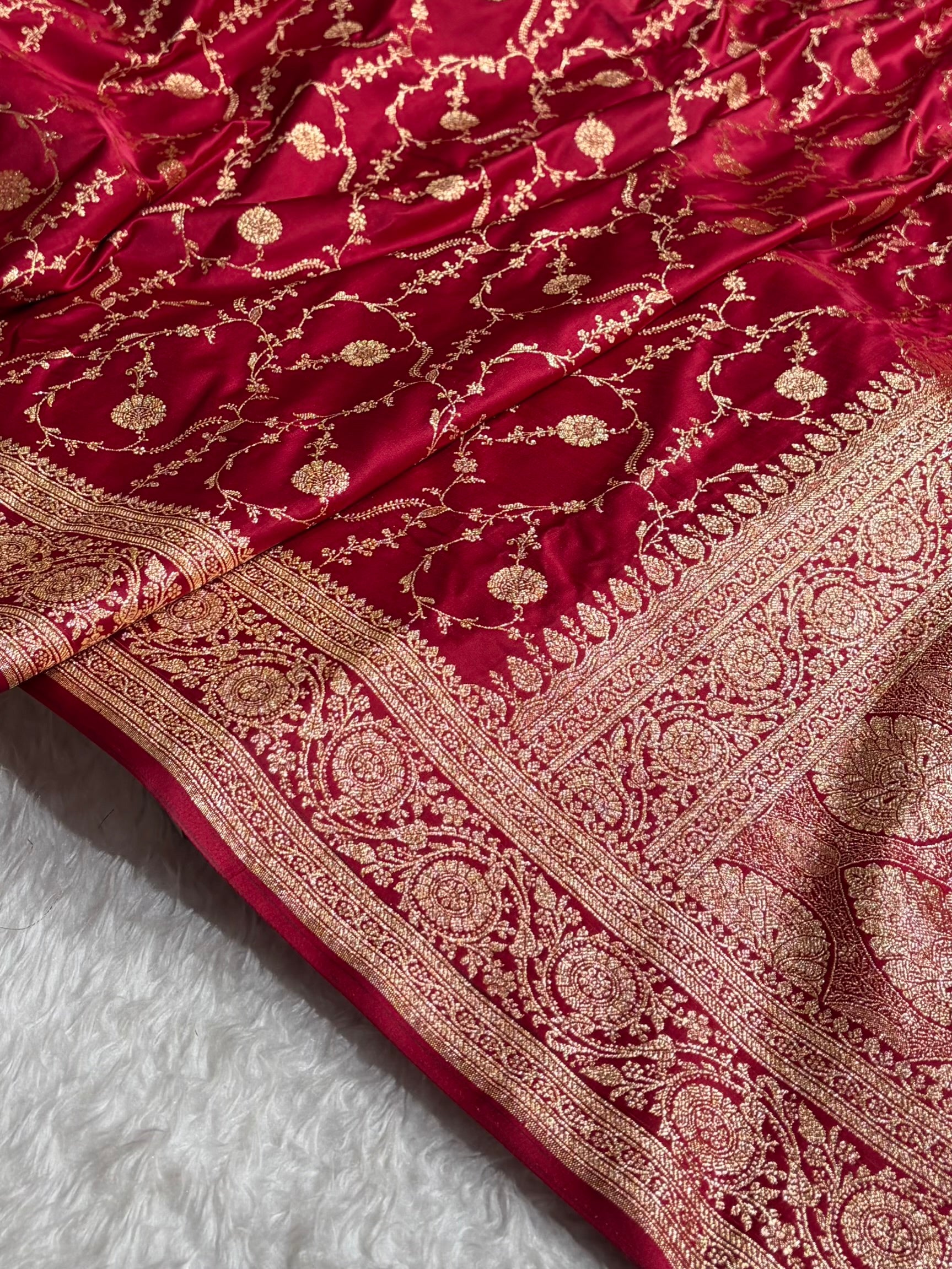 Banarasi Satin Katan Saree in Jaal Pattern Maroon Shades SK86