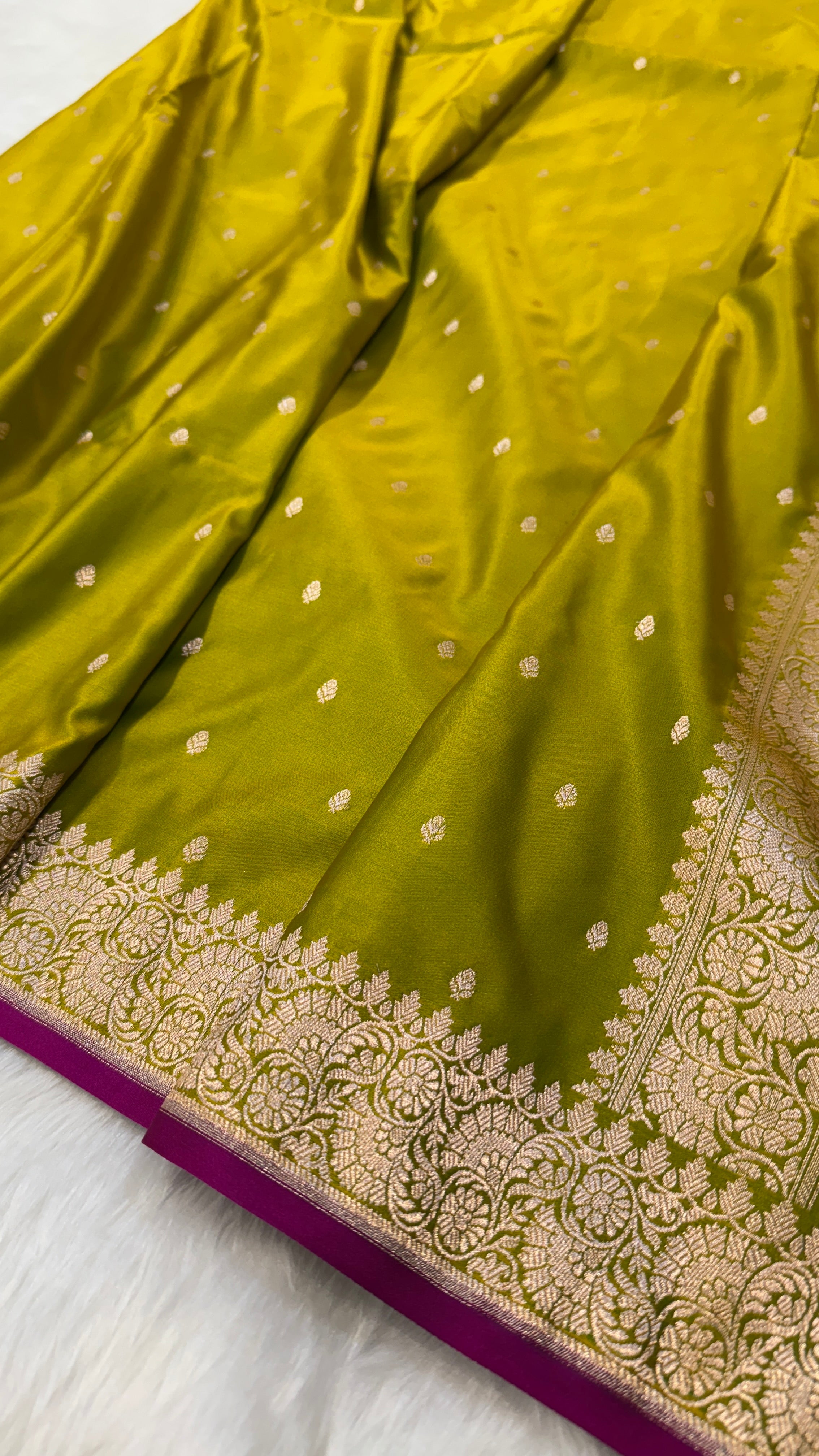 Mehendi Neon Green Mashru Silk Saree With Booti Motifs