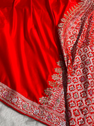 Red Shades Plain Banarasi With Minakari Ari Zardozi Work Floral Border Mashru Silk Saree BMCS123