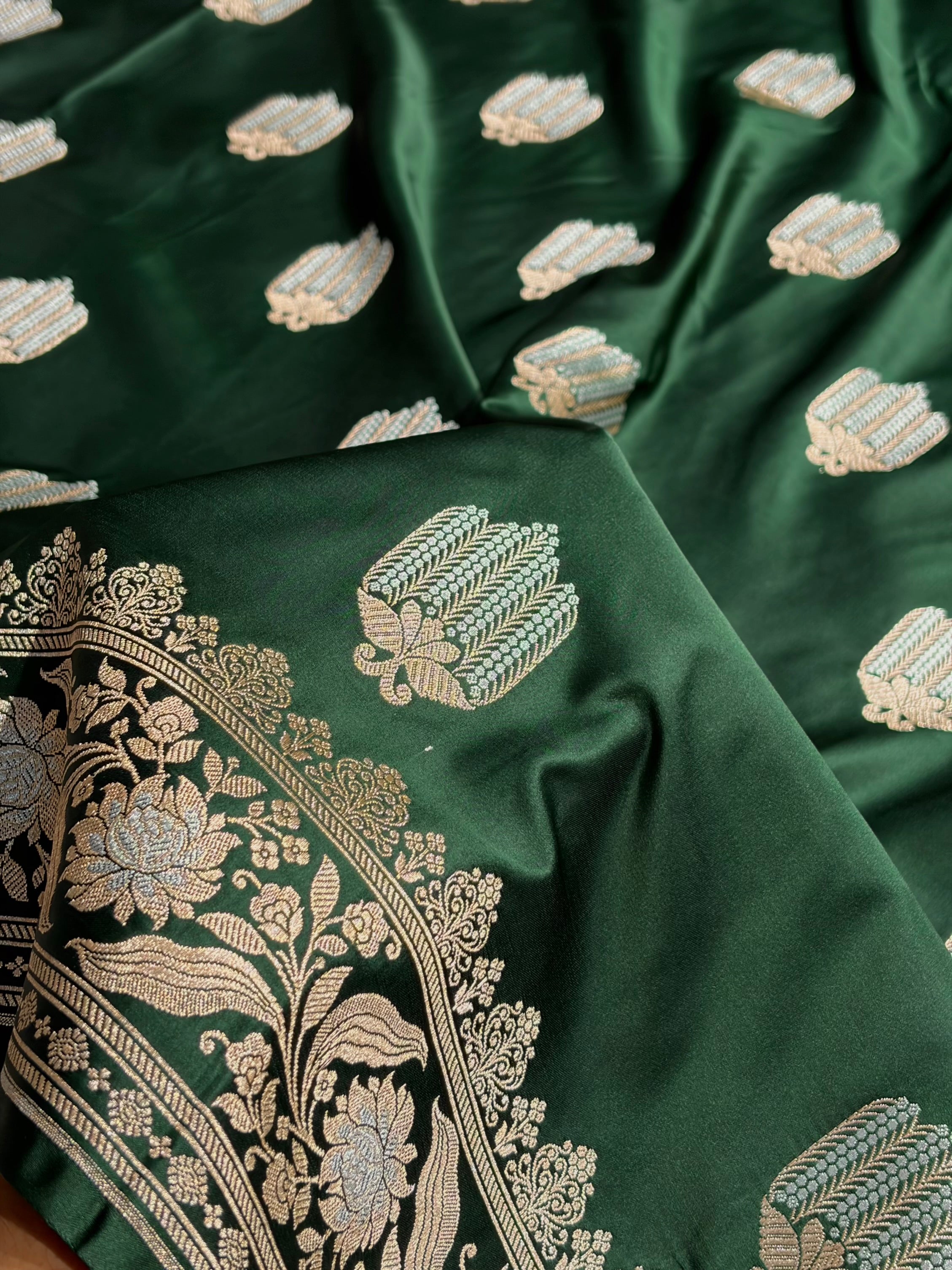 Bottle Green Shades Banarasi Boota Pattern Minakari Floral Mashru Silk Saree MSM-122
