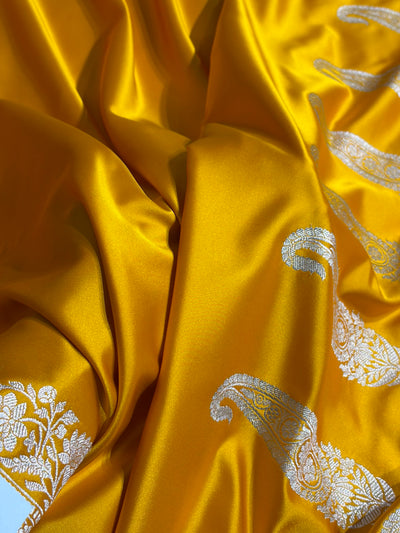 Mustard Shade With Booti Pattern Mashru Silk Saree