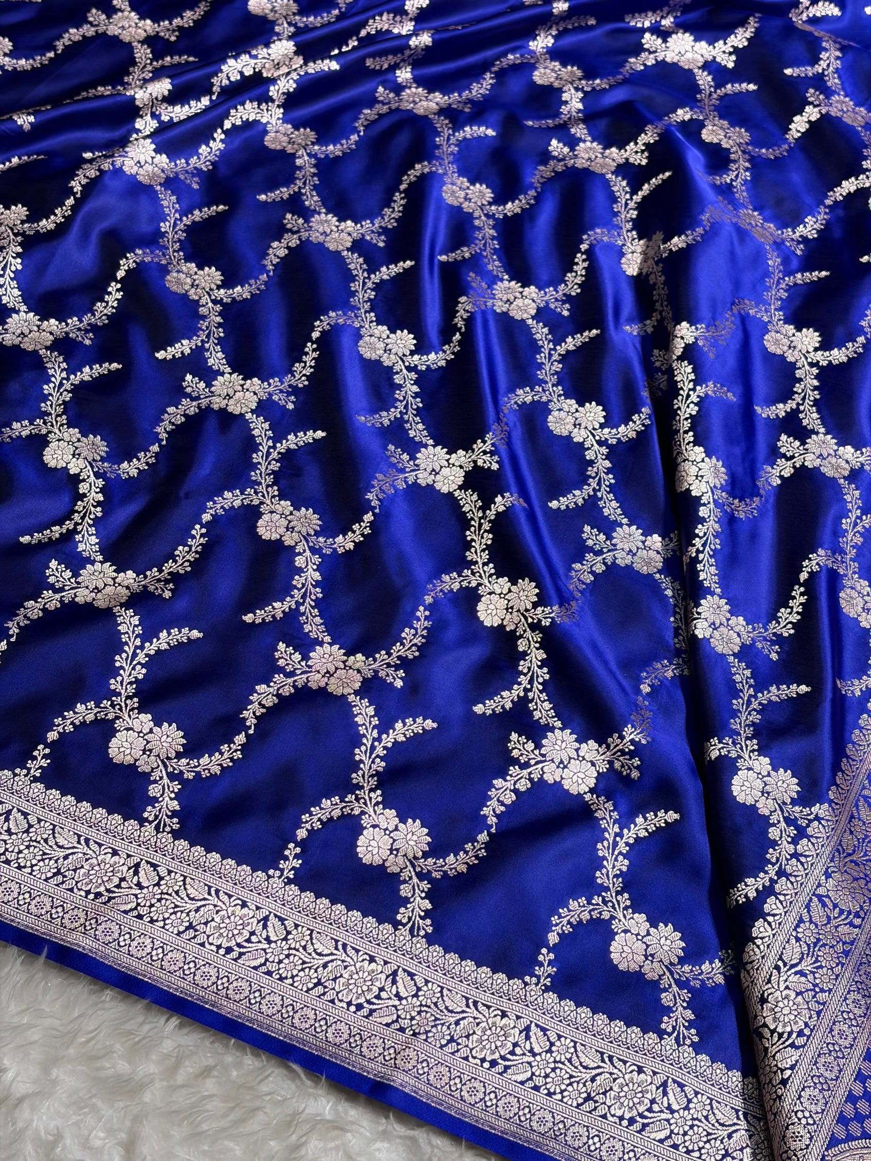 Royal Blue Shades Banarasi With Floral Border Mashru Silk Saree MSM-127