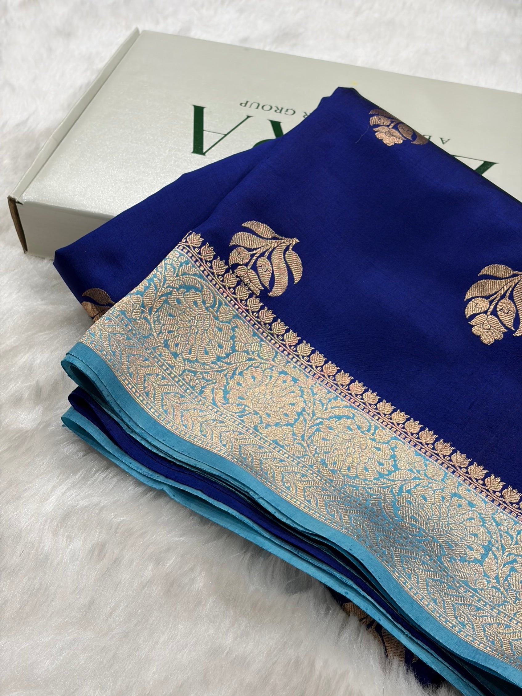 Banarasi Royal Blue With Sky Blue Contrast Shades Handwoven Pure Paper Silk Saree RM-91