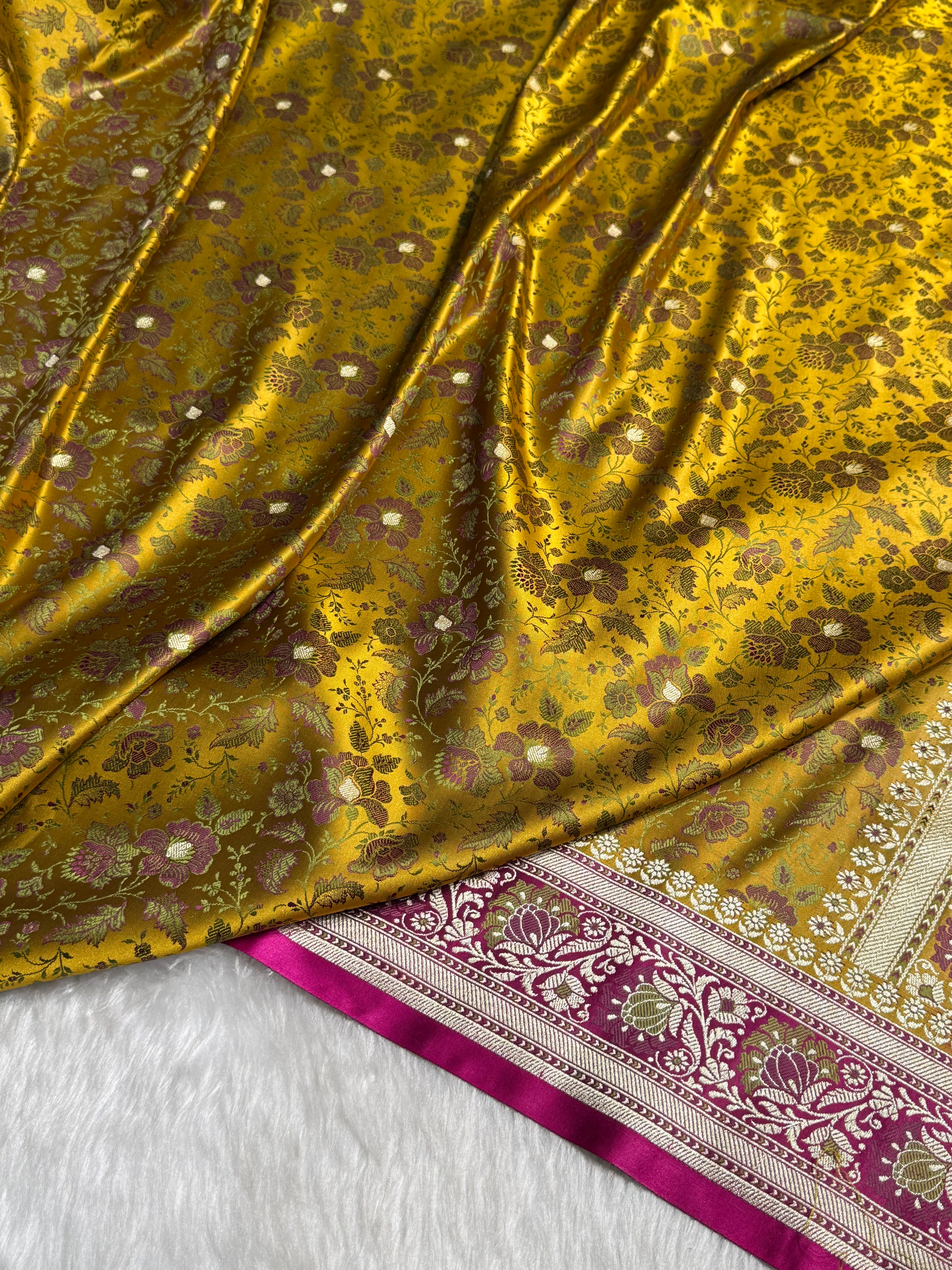Olive Green - Rani Contrast Jamawar Tanchoi Jaal Katan Silk Saree SKTM-18